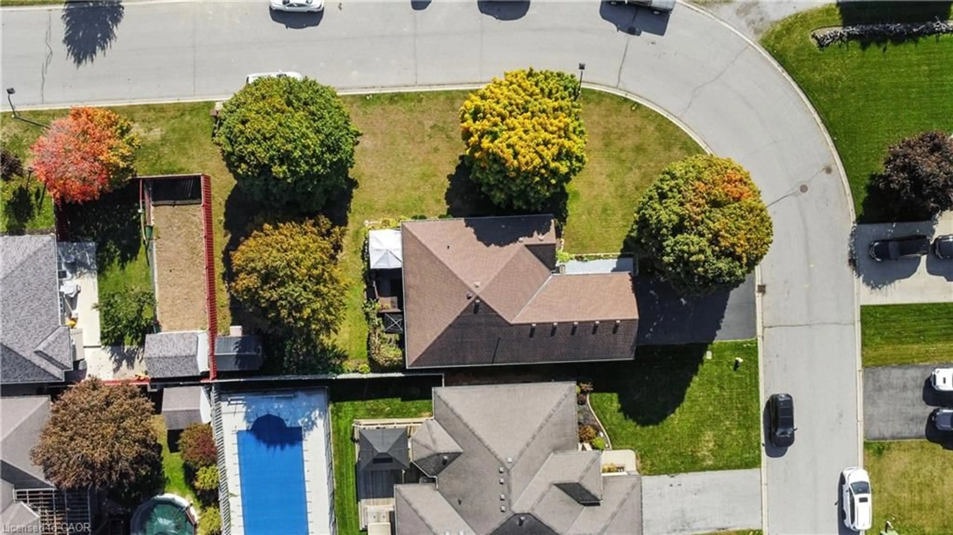 A pic from outside/outdoor area/front of a property/back of a property/a pic from drone, street for 38 St. Michael's St, Delhi Ontario N4B 3C8