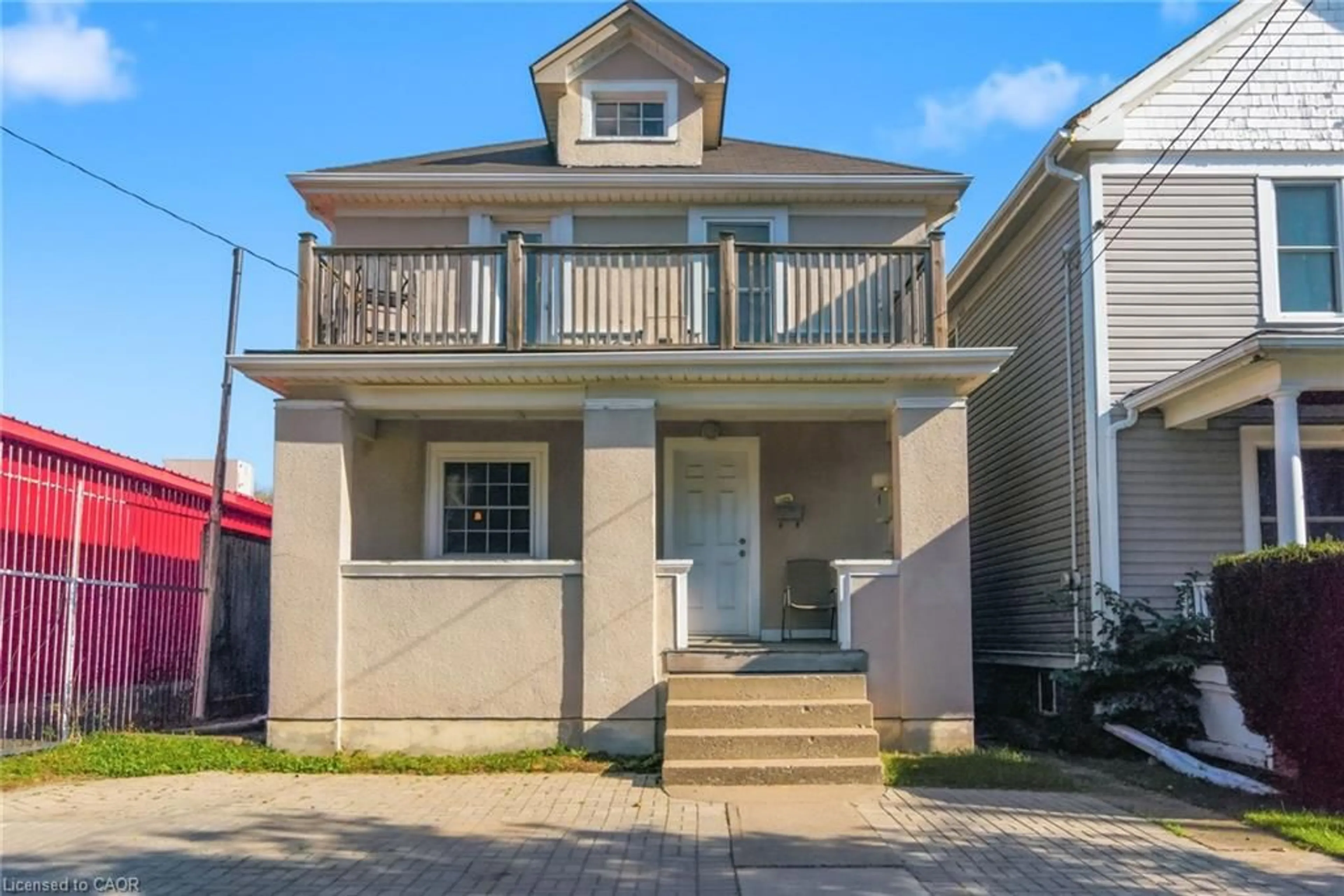 Unknown for 132 1/2 Lake St, St. Catharines Ontario L2R 5Y1