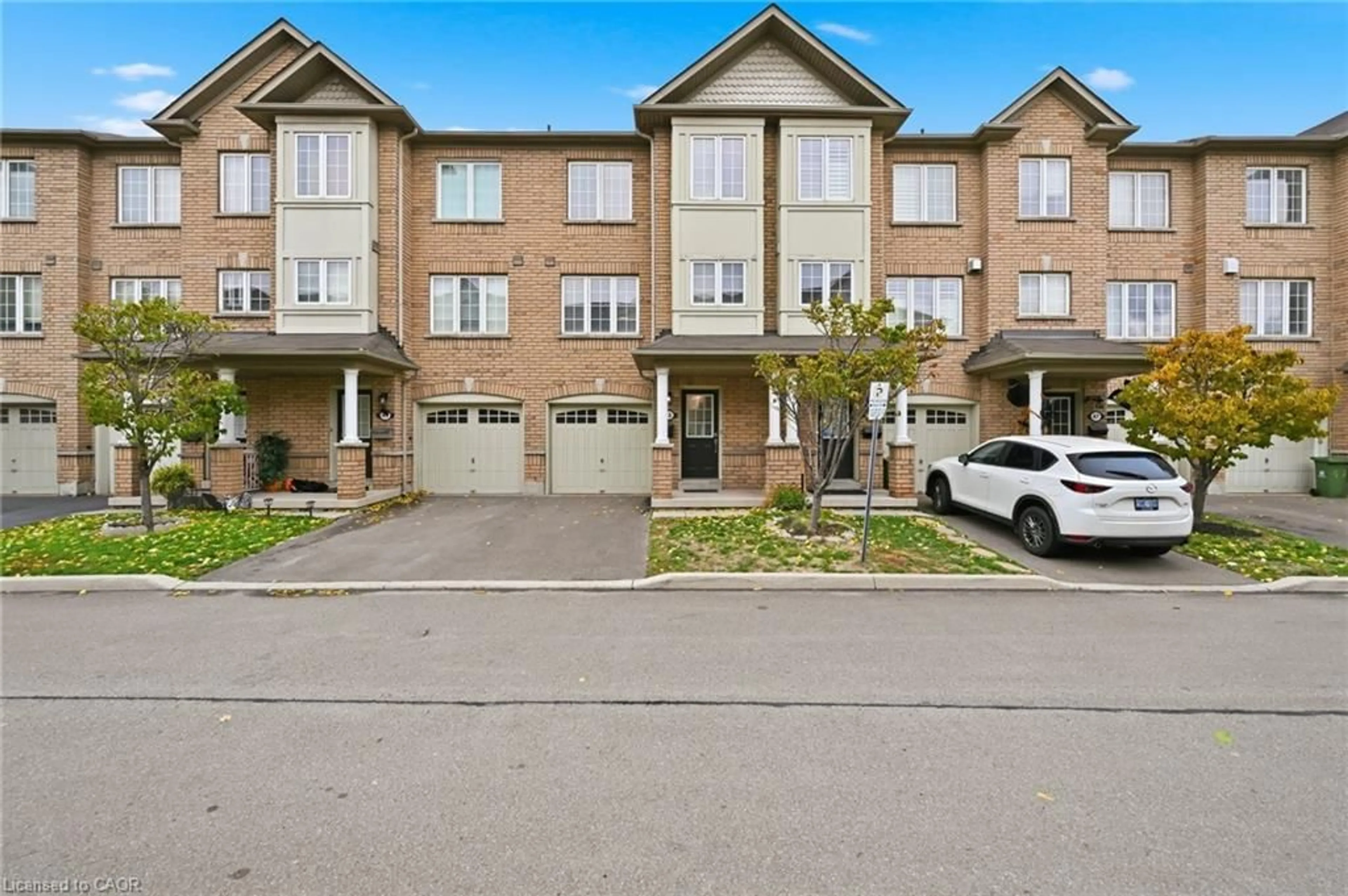 A pic from outside/outdoor area/front of a property/back of a property/a pic from drone, street for 470 Beach Blvd #45, Hamilton Ontario L8H 6X2
