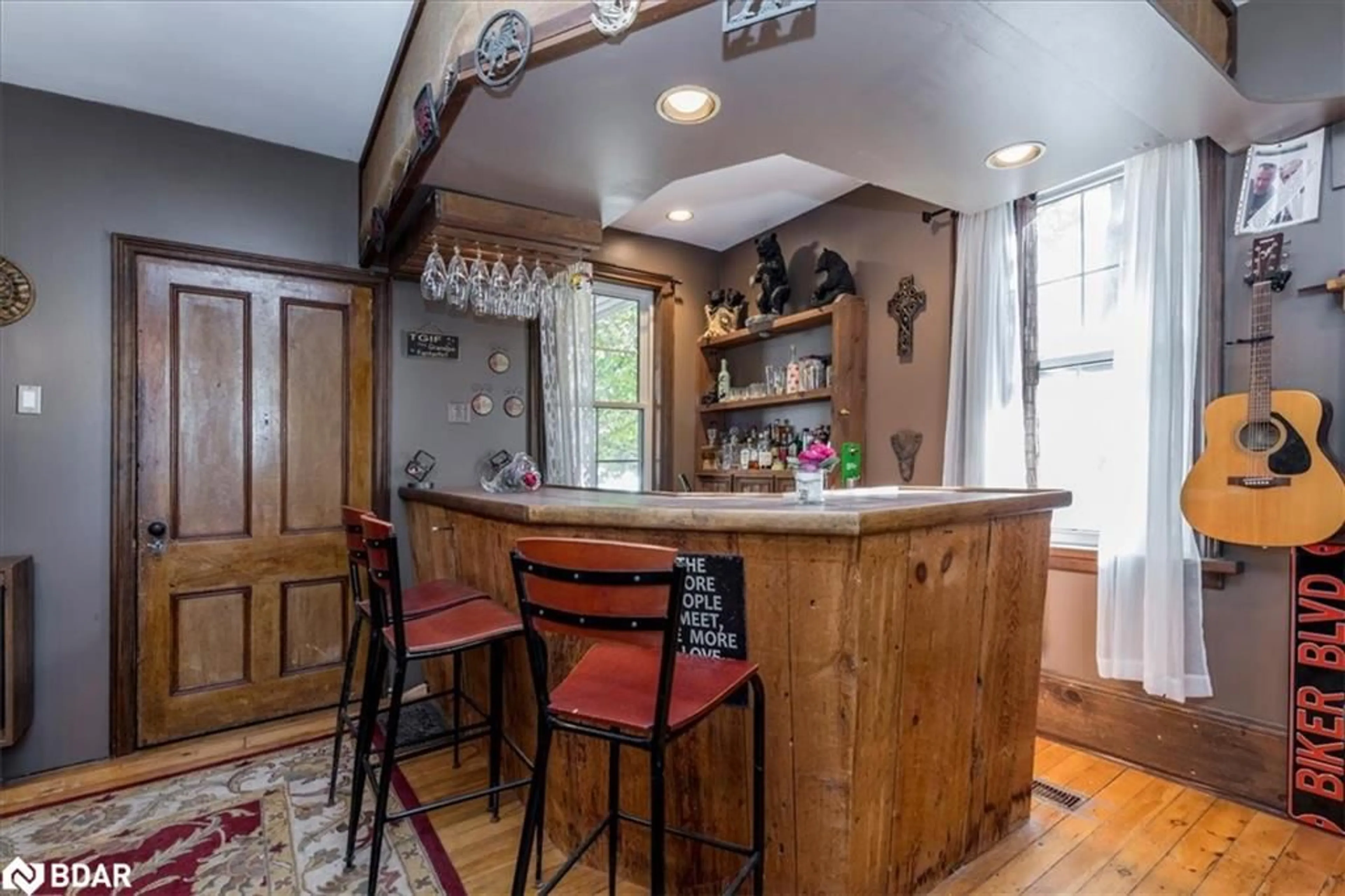 Rustic kitchen, unknown for 10 Eplett St, Coldwater Ontario L0K 1E0