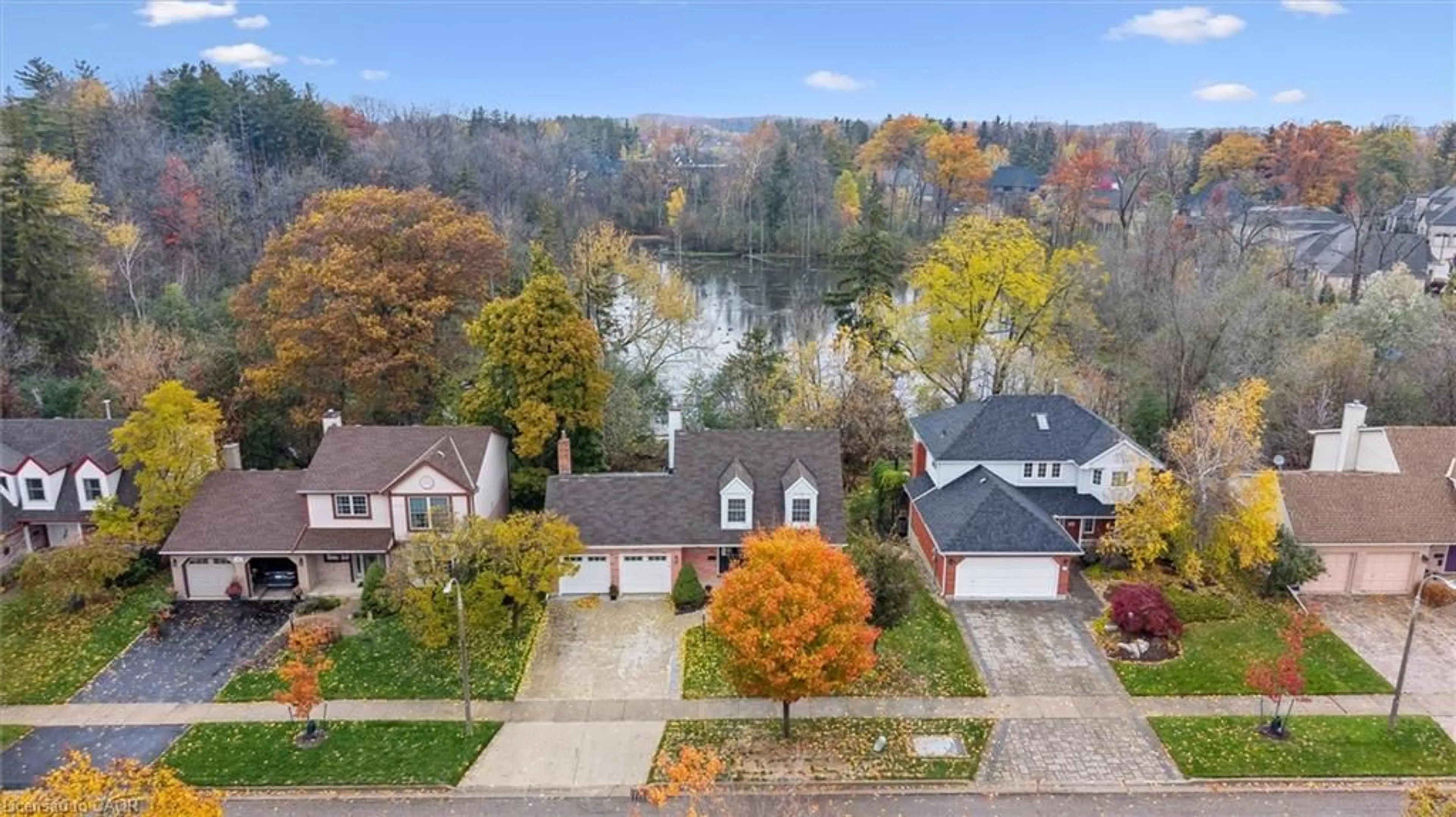 A pic from outside/outdoor area/front of a property/back of a property/a pic from drone, water/lake/river/ocean view for 41 Manitoulin Cres, Kitchener Ontario N2A 3J4