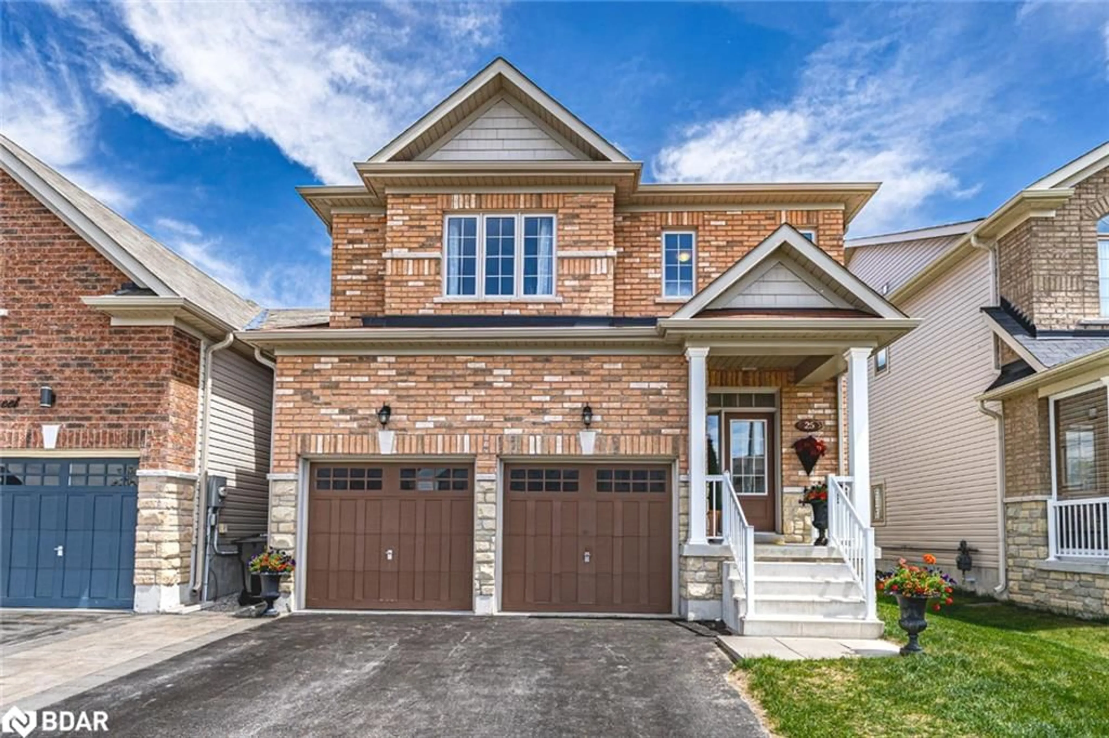 Home with brick exterior material, street for 25 Mandley Street, Angus Ontario L3W 0B6