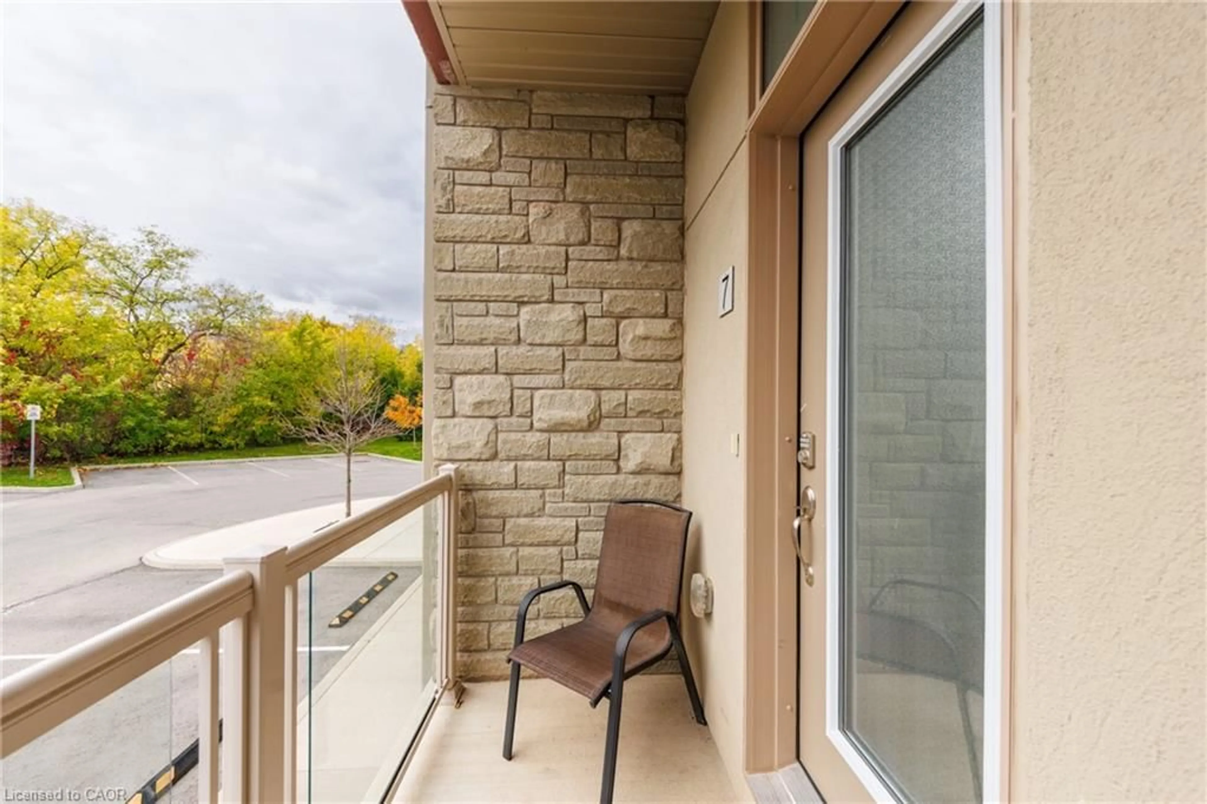Patio, water/lake/river/ocean view for 5016 Serena Dr #7, Beamsville Ontario L3J 0T2