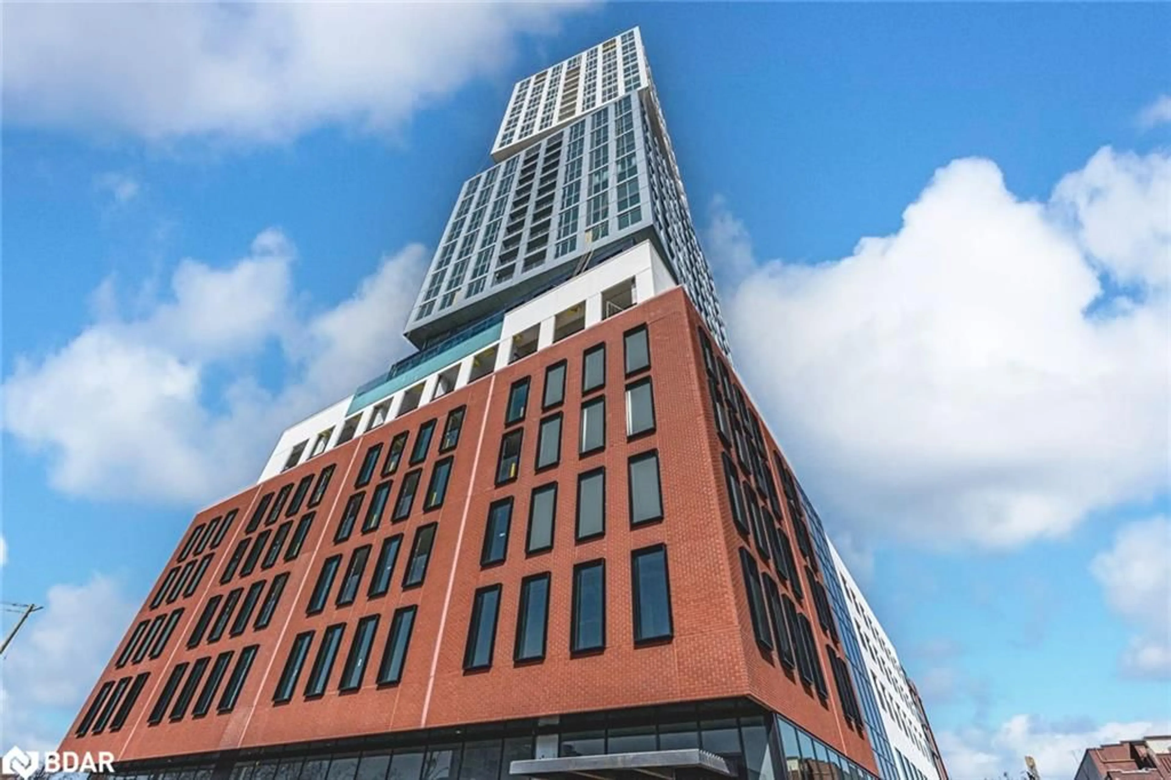 Unknown for 39 Mary St #1001, Barrie Ontario L4N 1S9