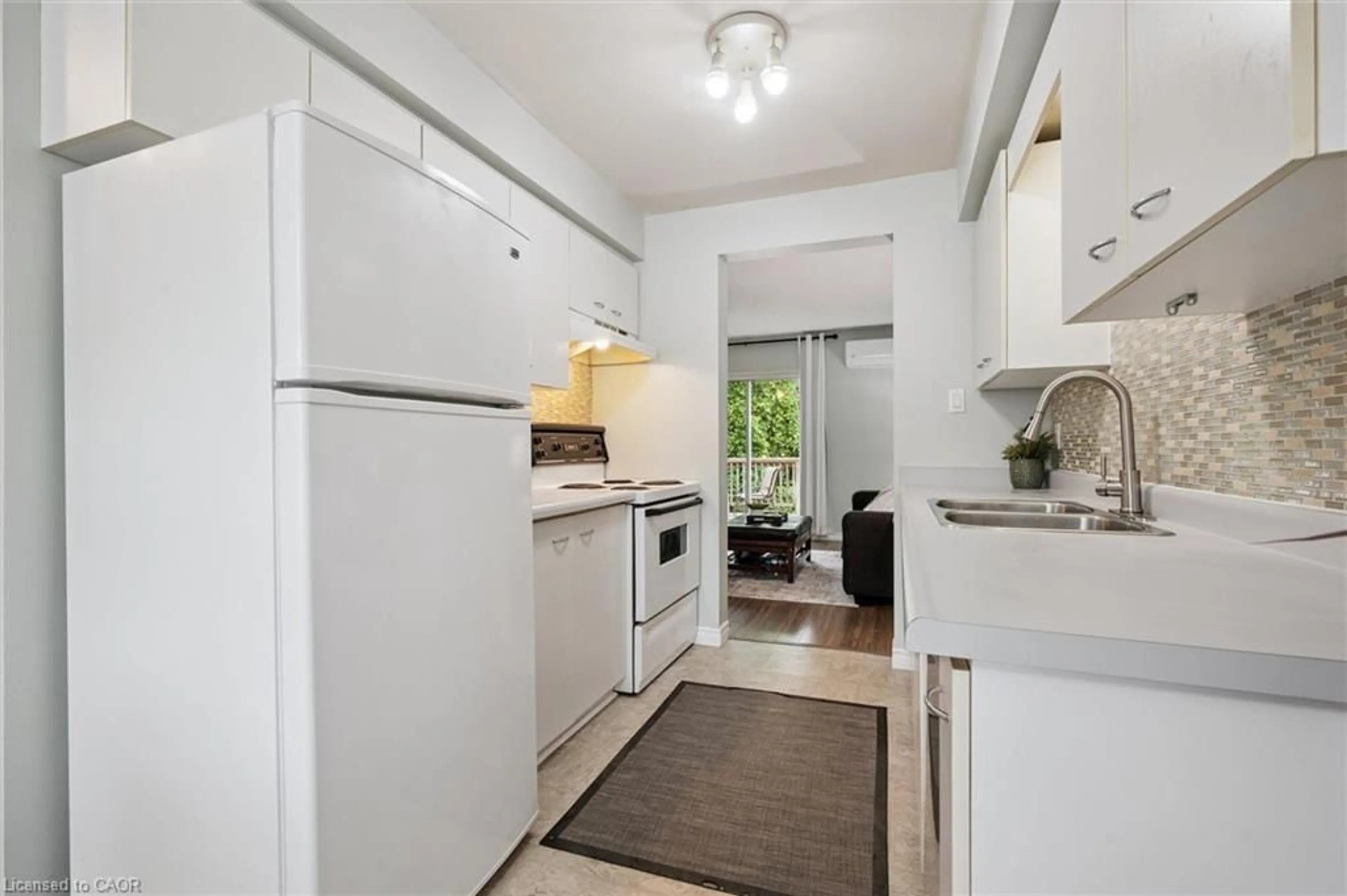 Standard kitchen, unknown for 219 Kingswood Dr #41, Kitchener Ontario N2E 3J5