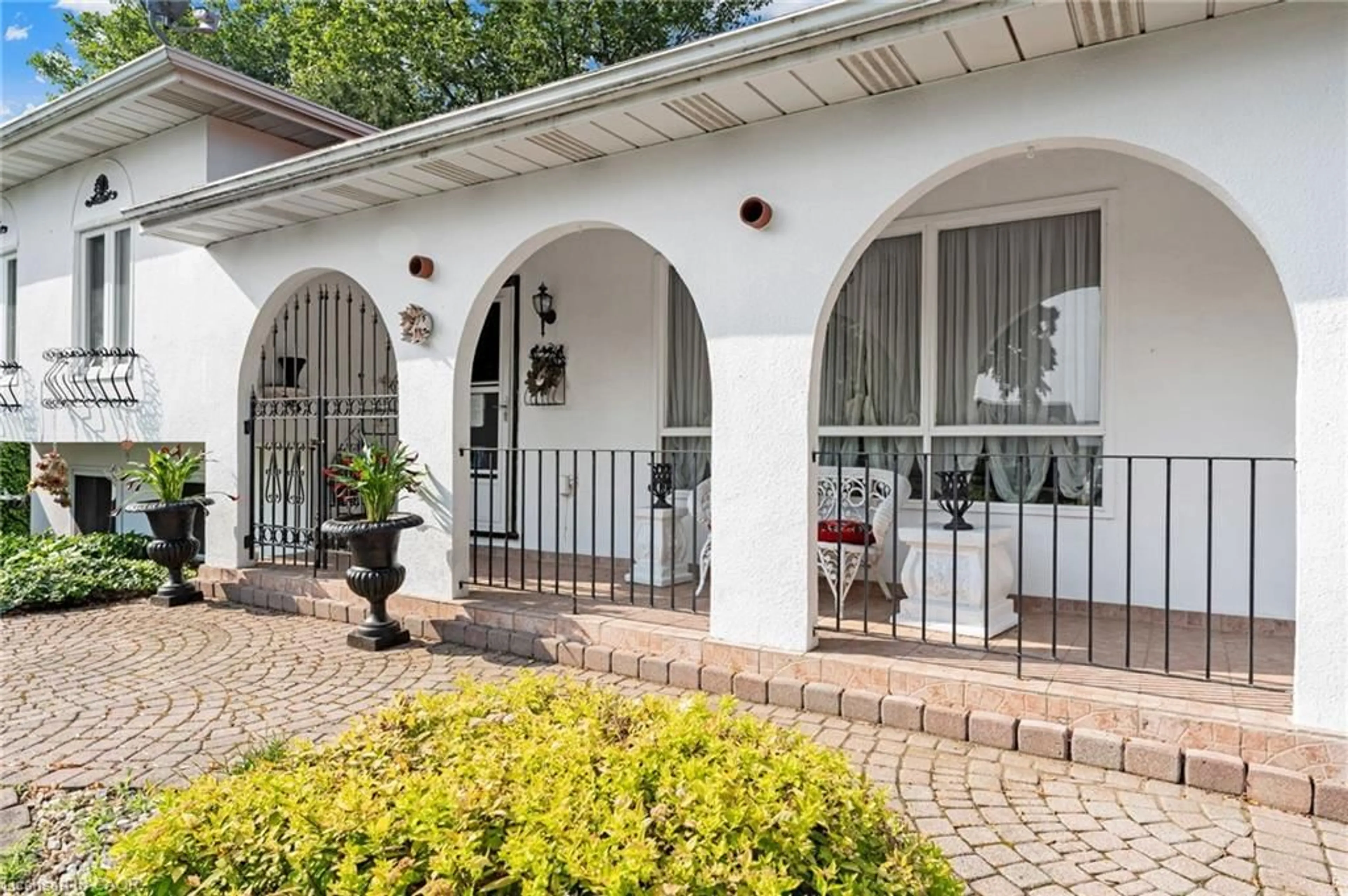 Unknown for 4200 Eastdale Dr, Beamsville Ontario L3J 0N3