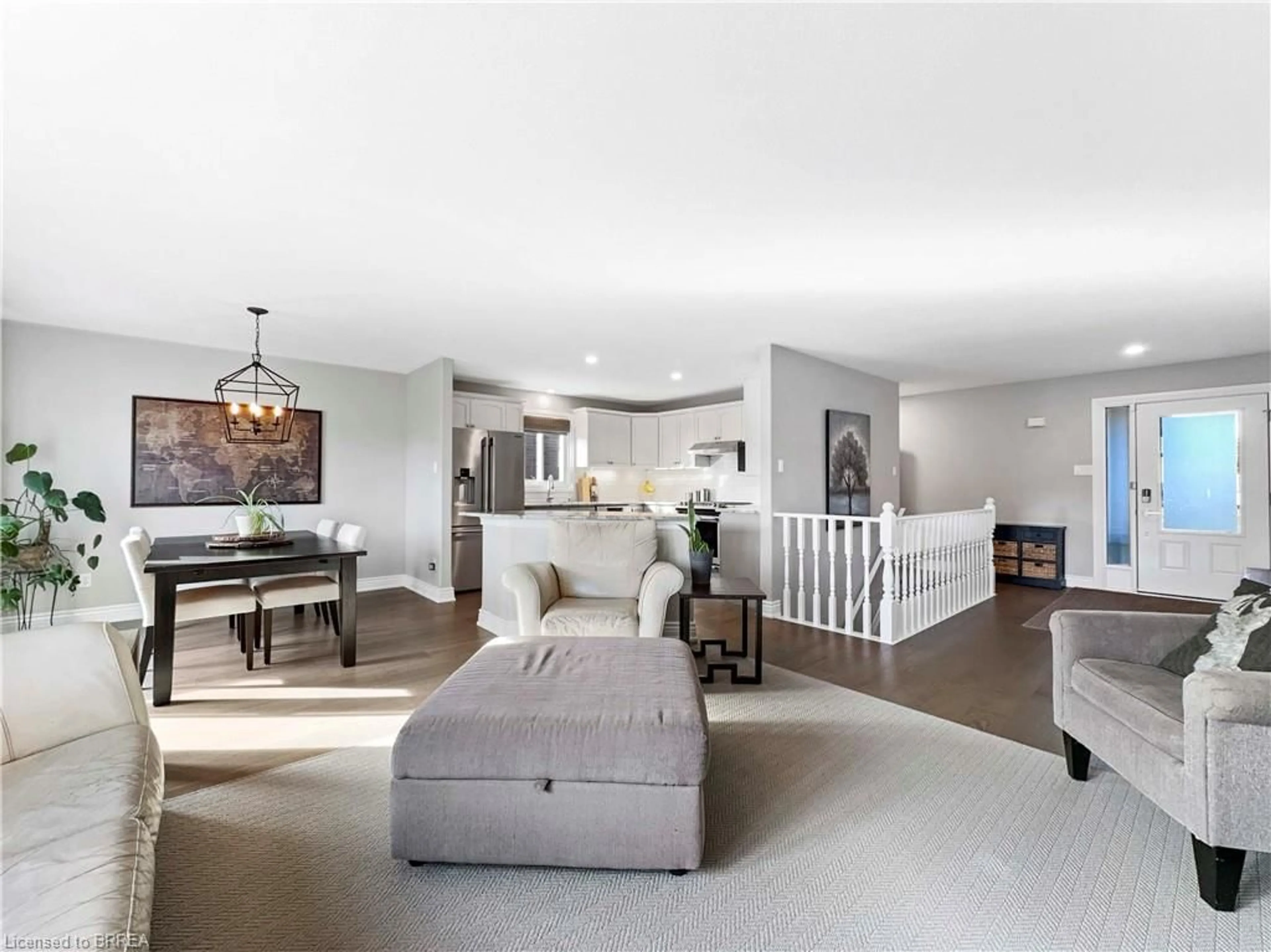 Open concept kitchen, unknown for 25 Bradbury Cres, Paris Ontario N3L 4E1