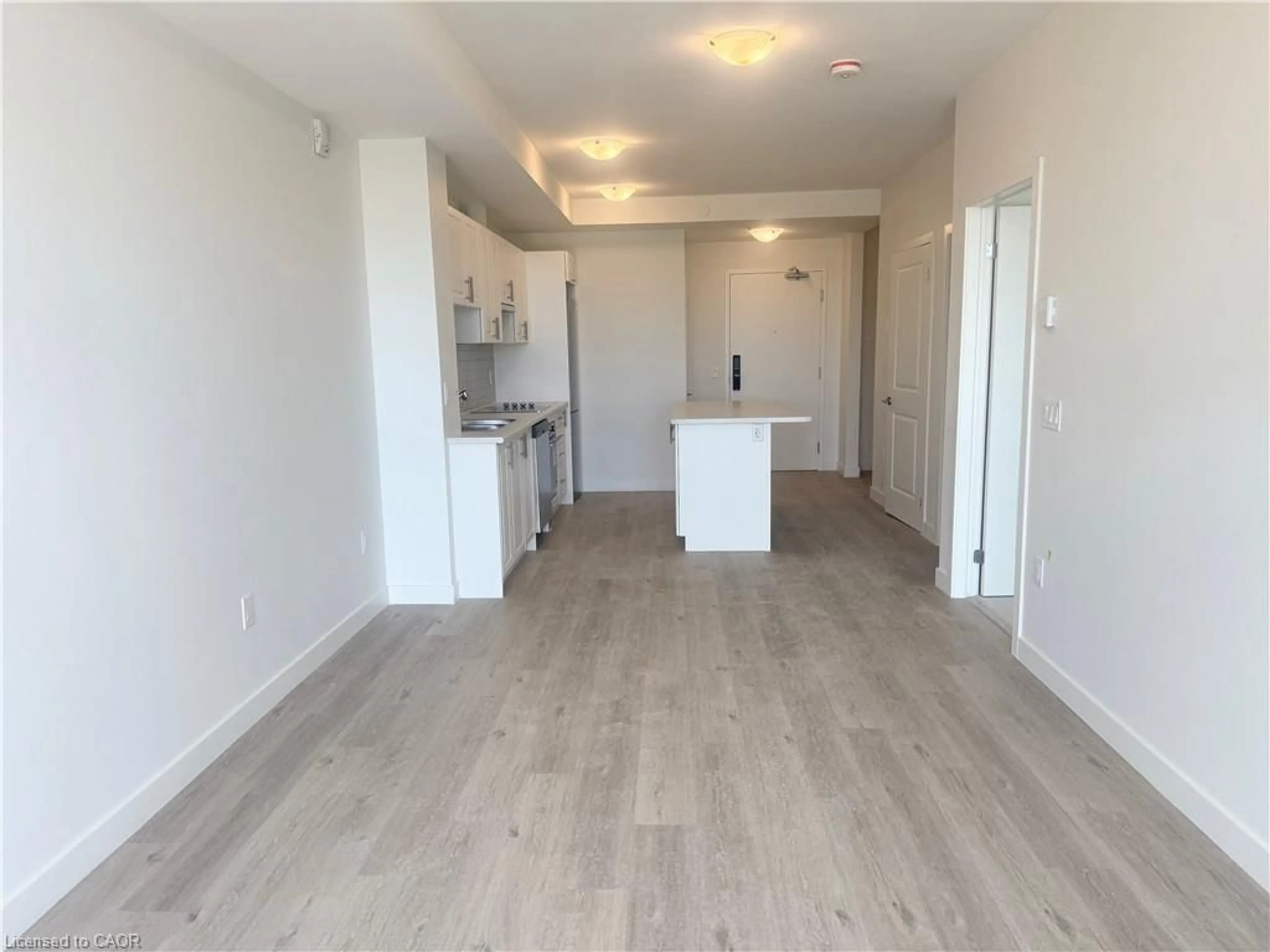 A pic of a room for 461 Green Rd #410, Stoney Creek Ontario L8E 5B4