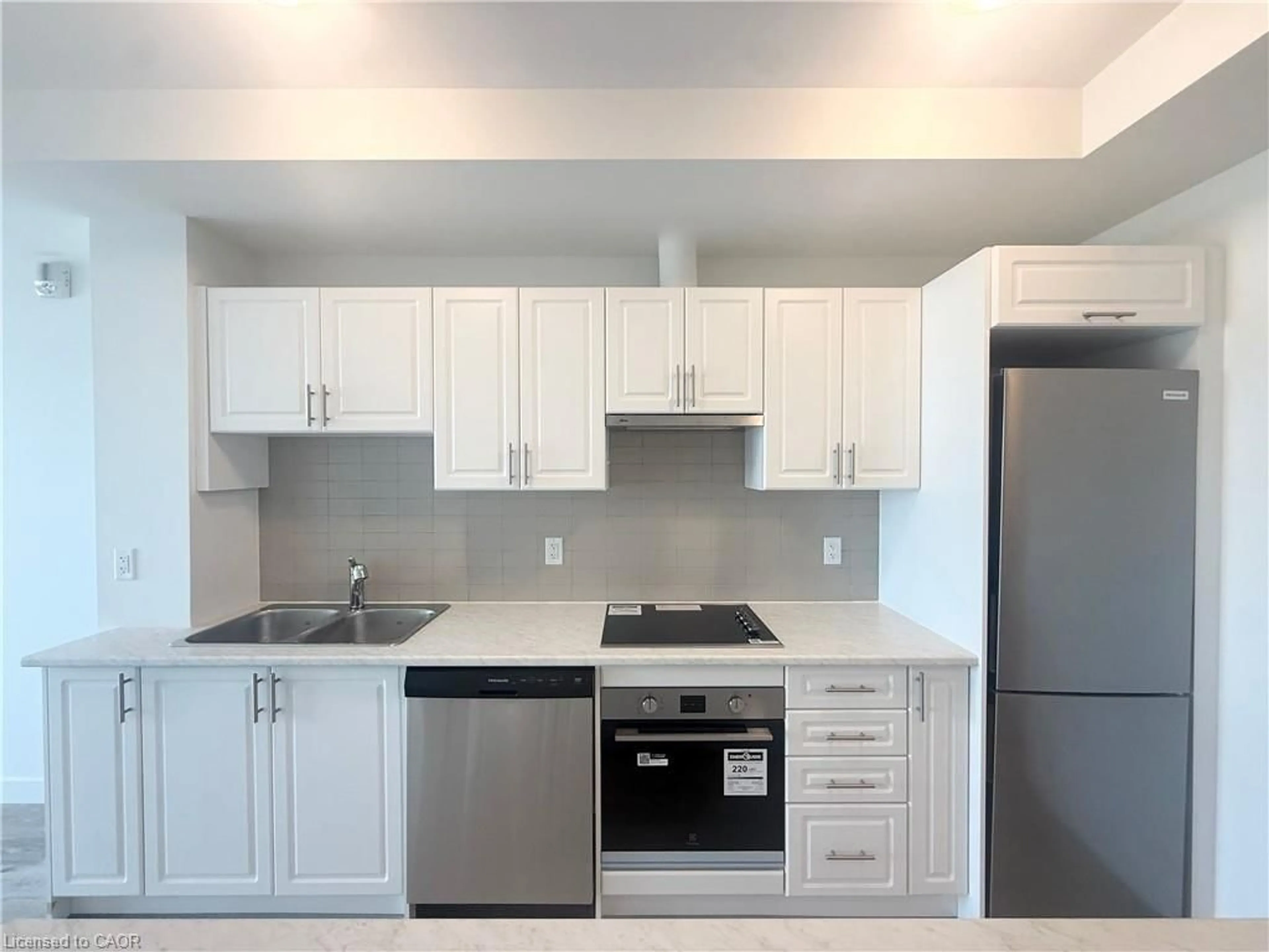 Standard kitchen, unknown for 461 Green Rd #410, Stoney Creek Ontario L8E 5B4