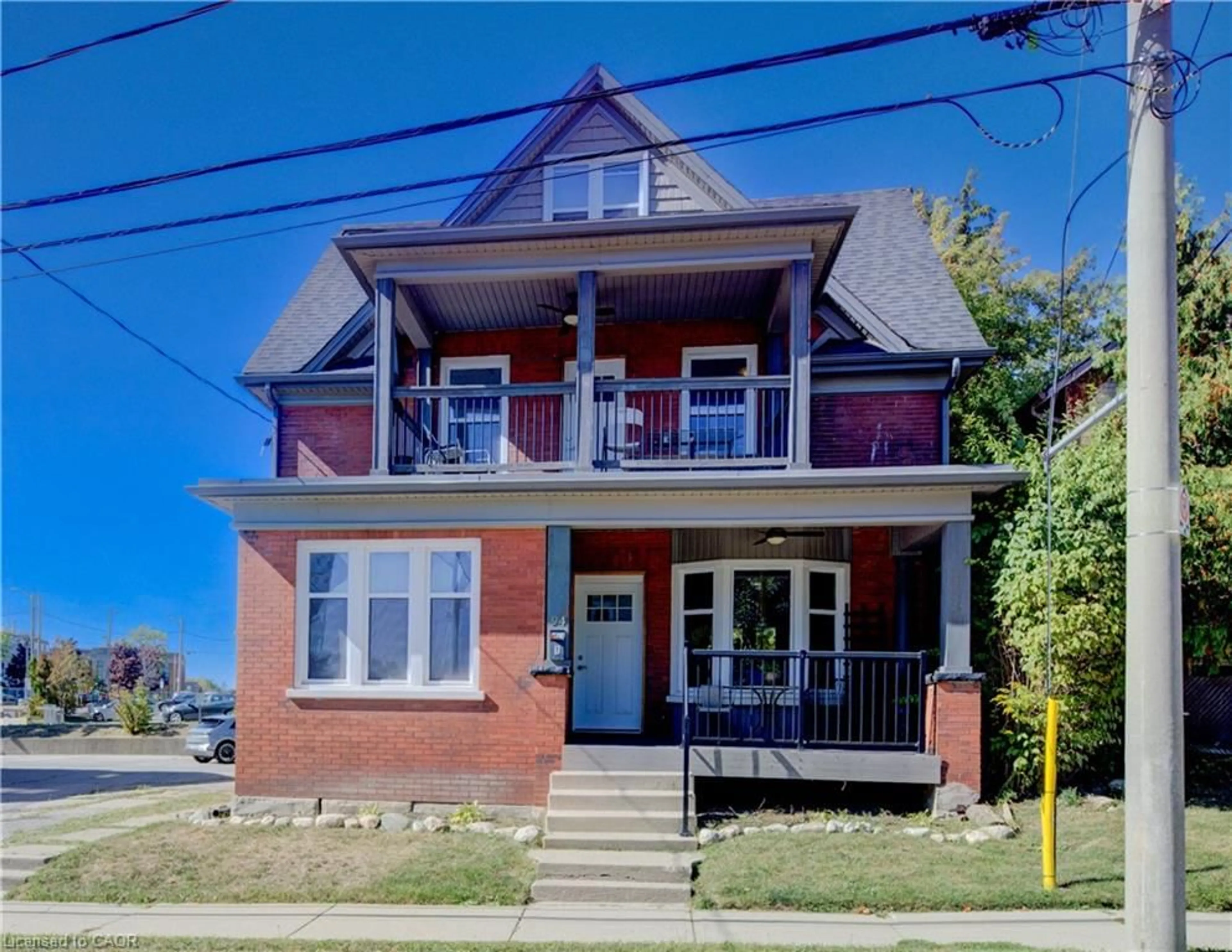 Home with brick exterior material, street for 94 Scott St, Kitchener Ontario N2H 2R5