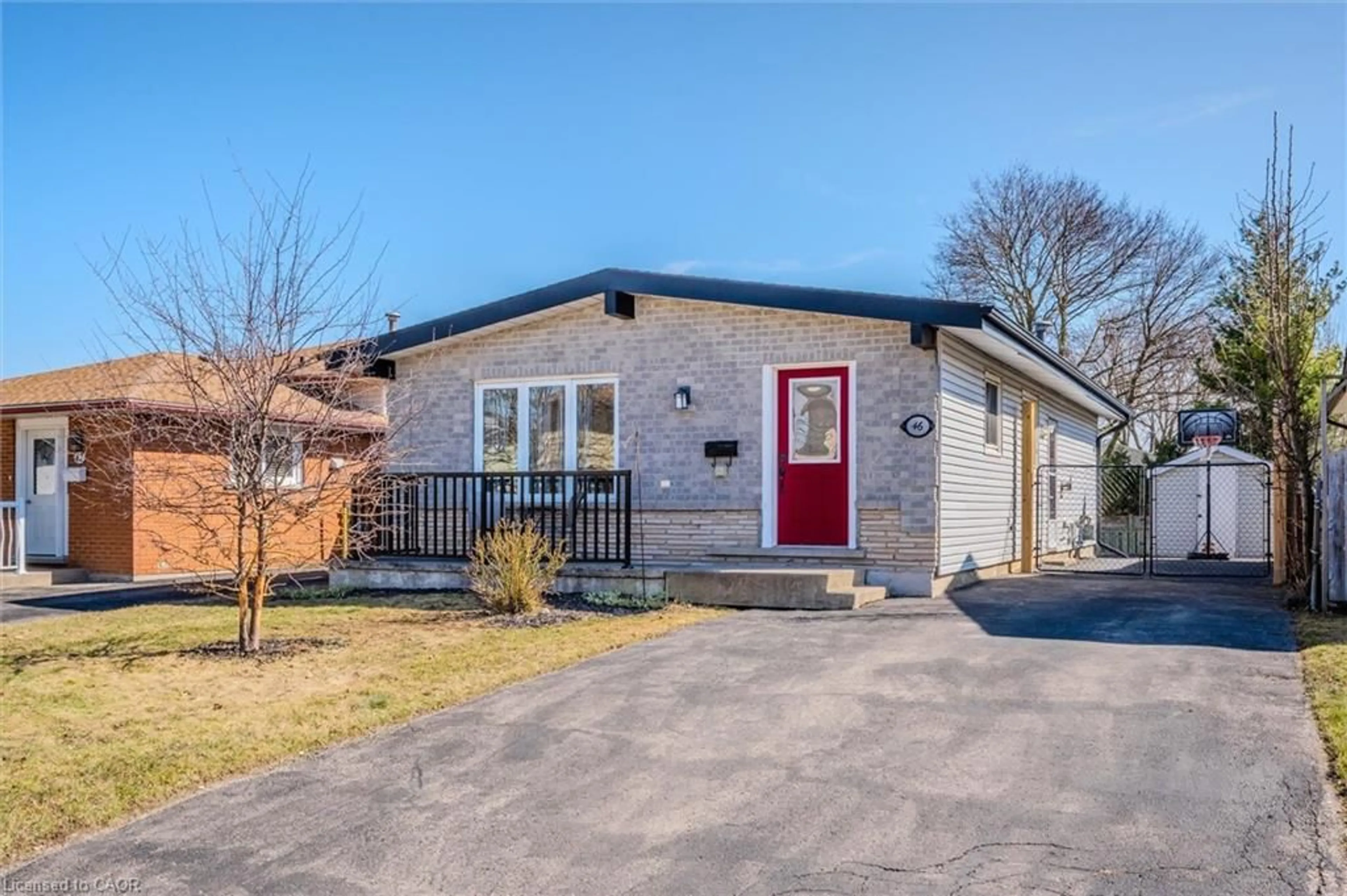 Home with brick exterior material, street for 46 Roberts Cres, Kitchener Ontario N2E 1A5