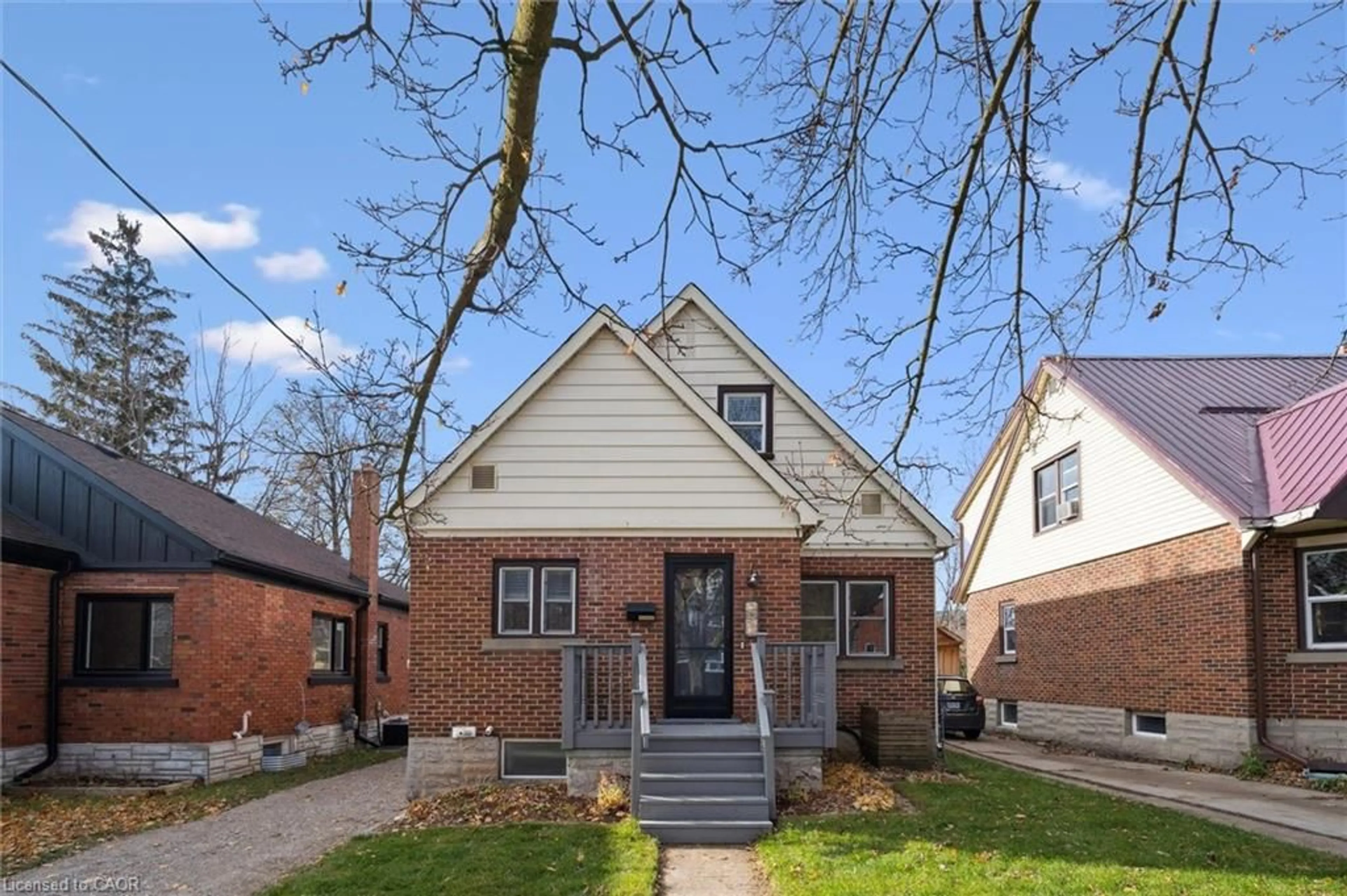 Home with brick exterior material, street for 291 Park St, Kitchener Ontario N2G 1N2