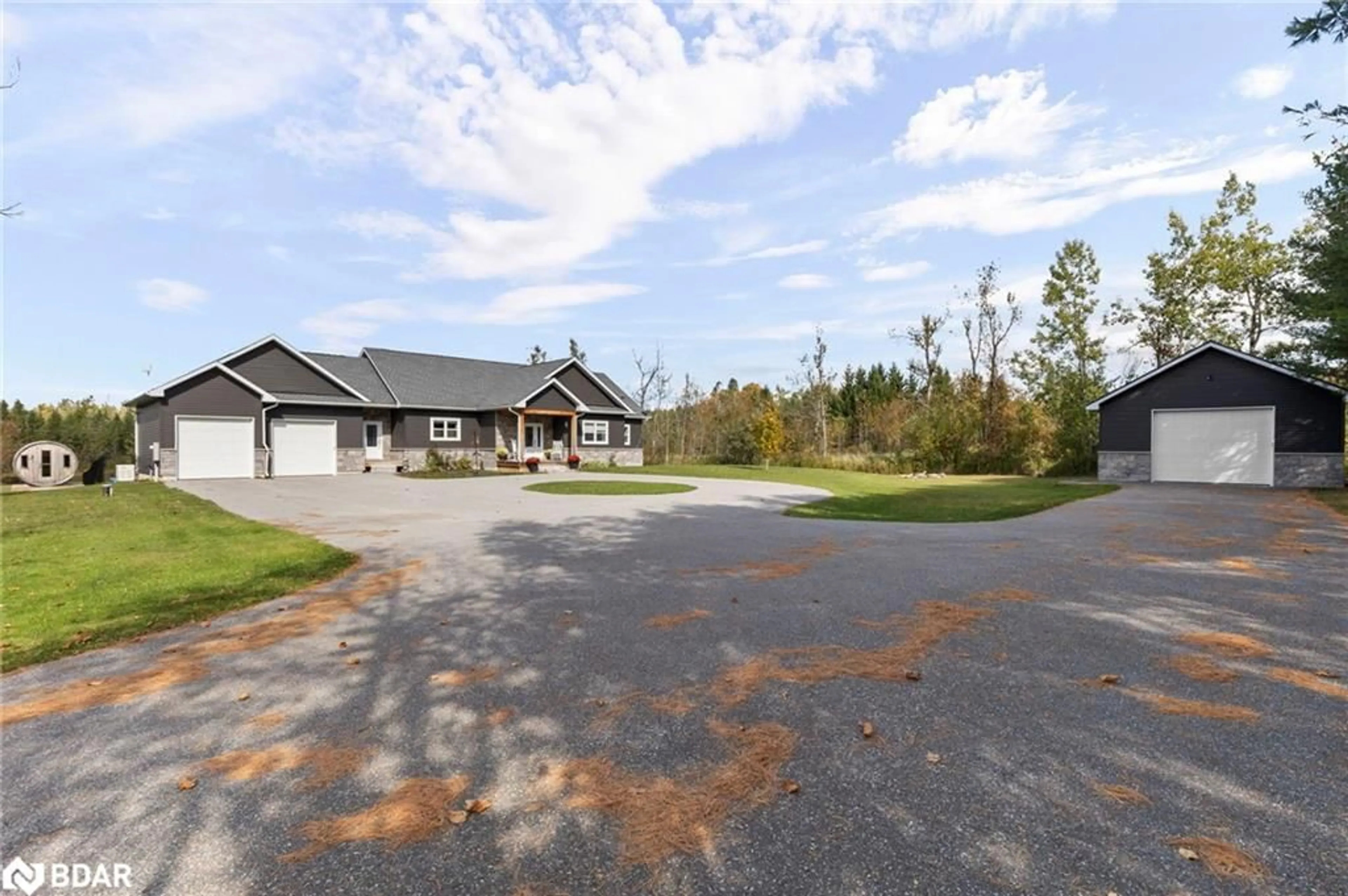 A pic from outside/outdoor area/front of a property/back of a property/a pic from drone, unknown for 3387 Wainman Line, Severn Twp Ontario L3V 7C5