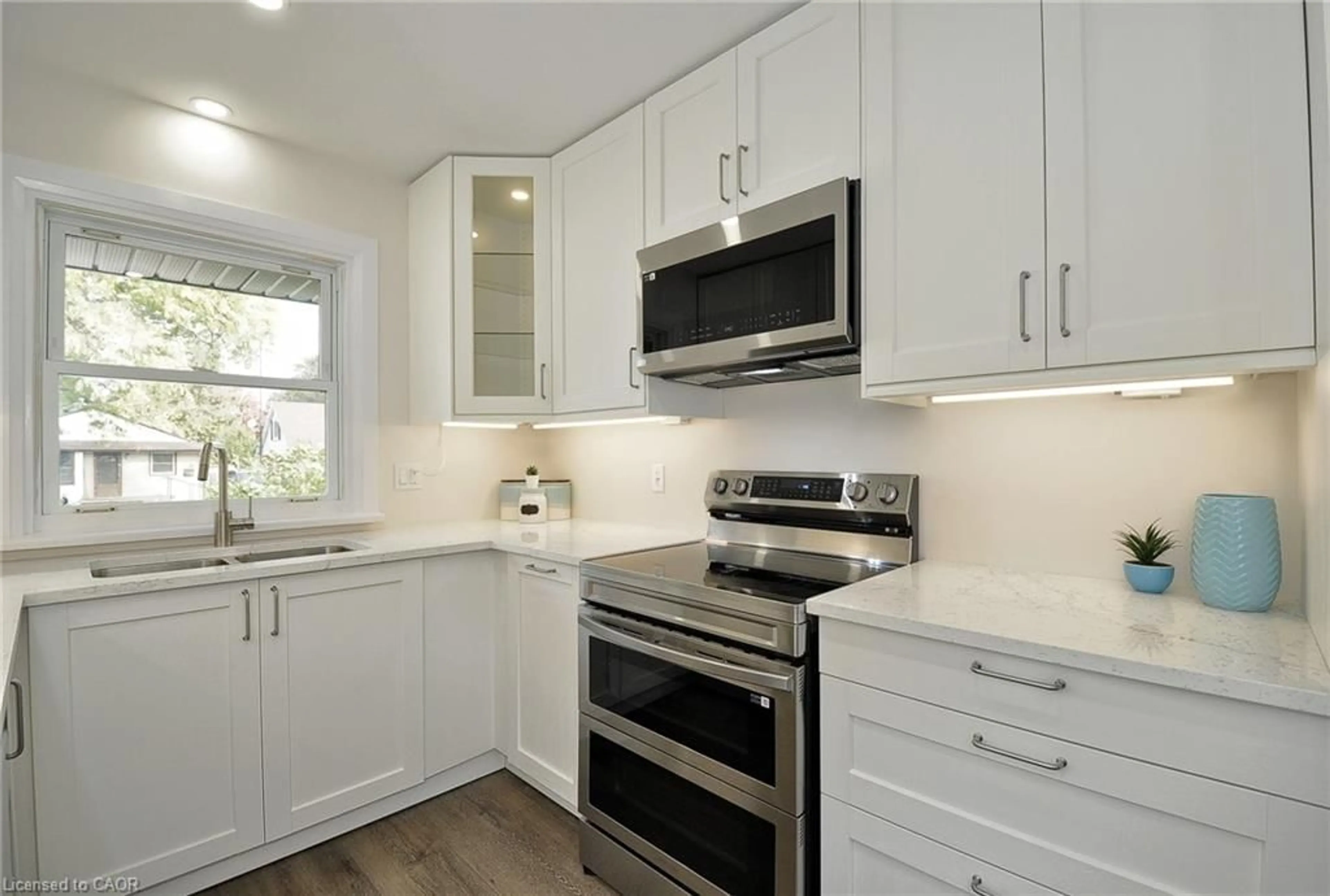 Unknown for 47 Fourth Ave, Cambridge Ontario N1S 2E2