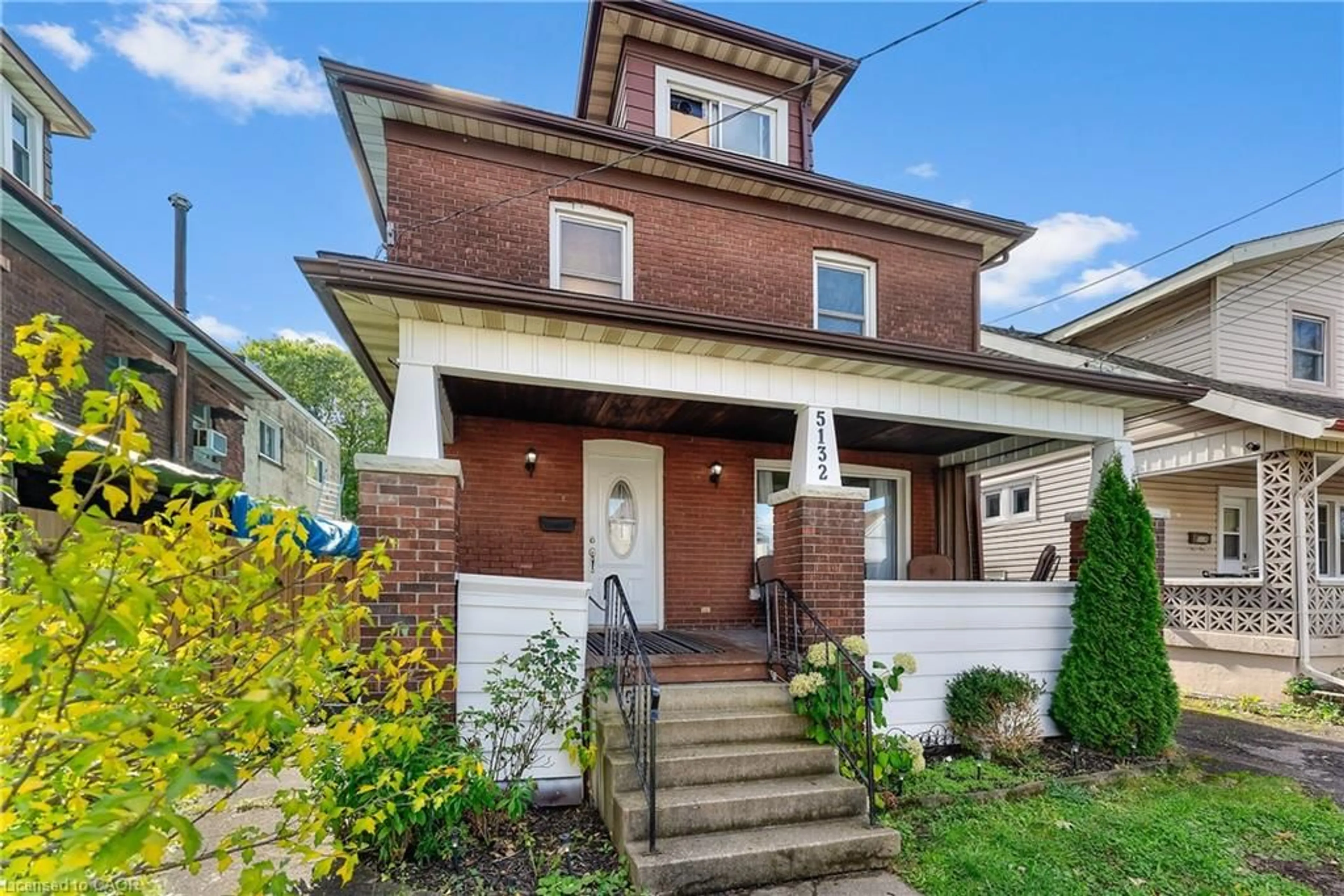 Home with brick exterior material, street for 5132 Morrison St, Niagara Falls Ontario L2E 2E1