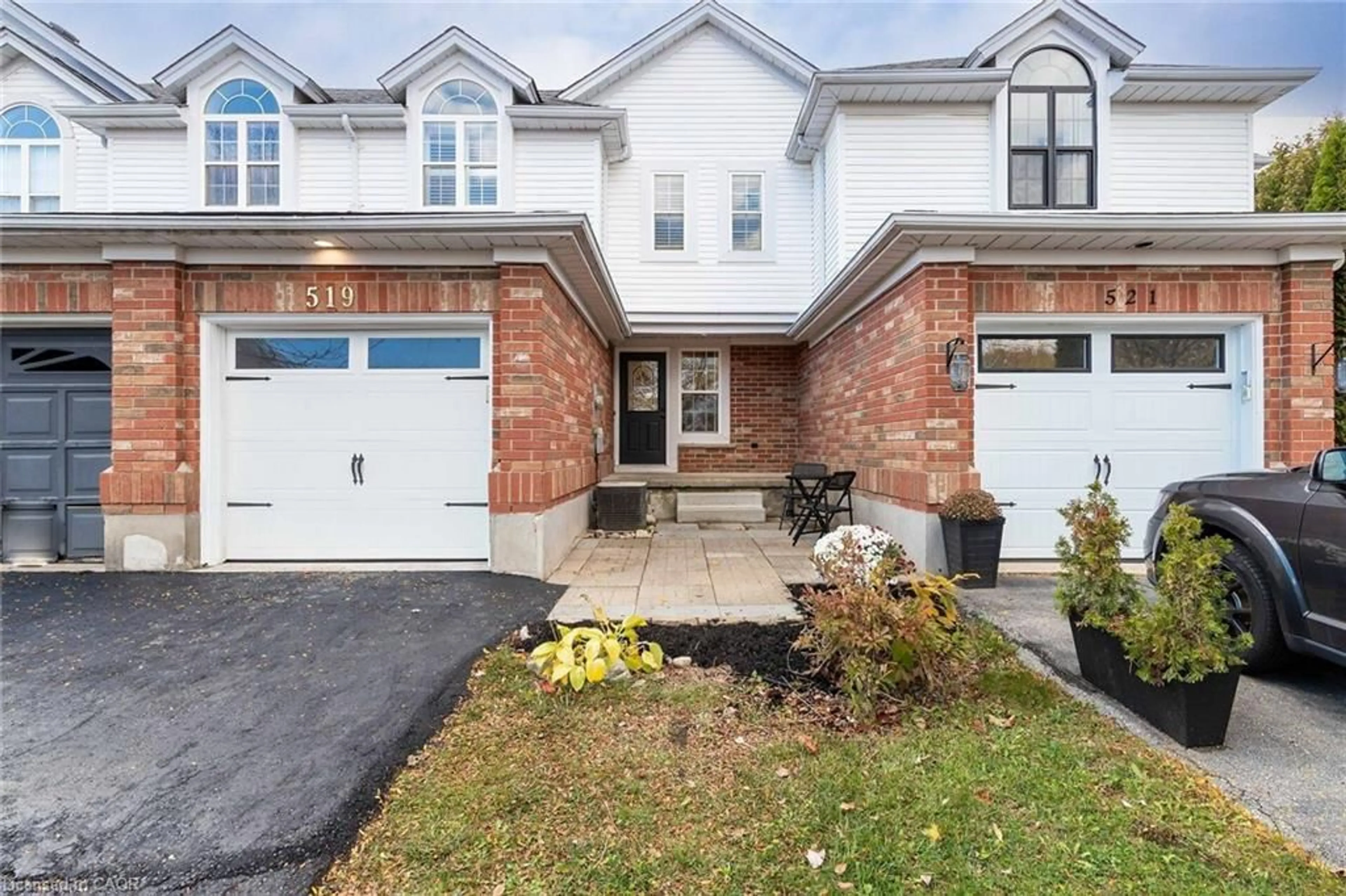 Home with brick exterior material, street for 519 Mariner Dr, Waterloo Ontario N2K 3Y8