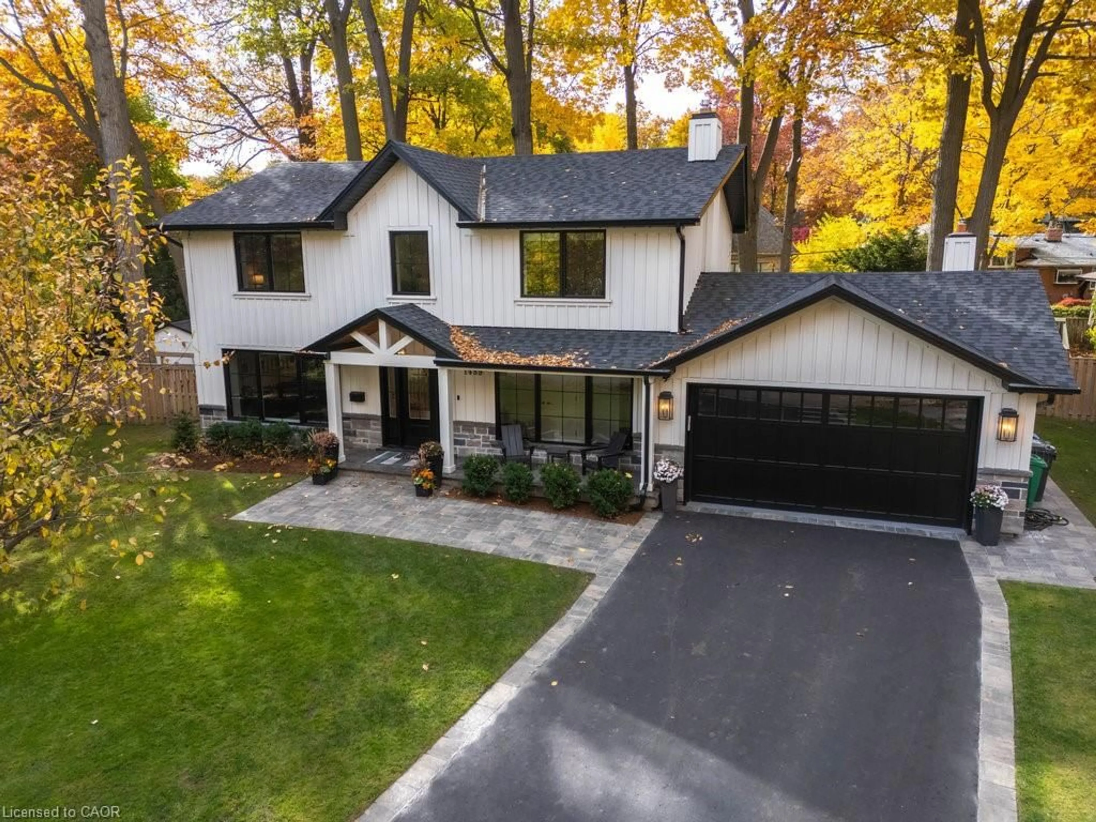 Home with brick exterior material, street for 1489 Mildmay Crt, Mississauga Ontario L5J 2H4