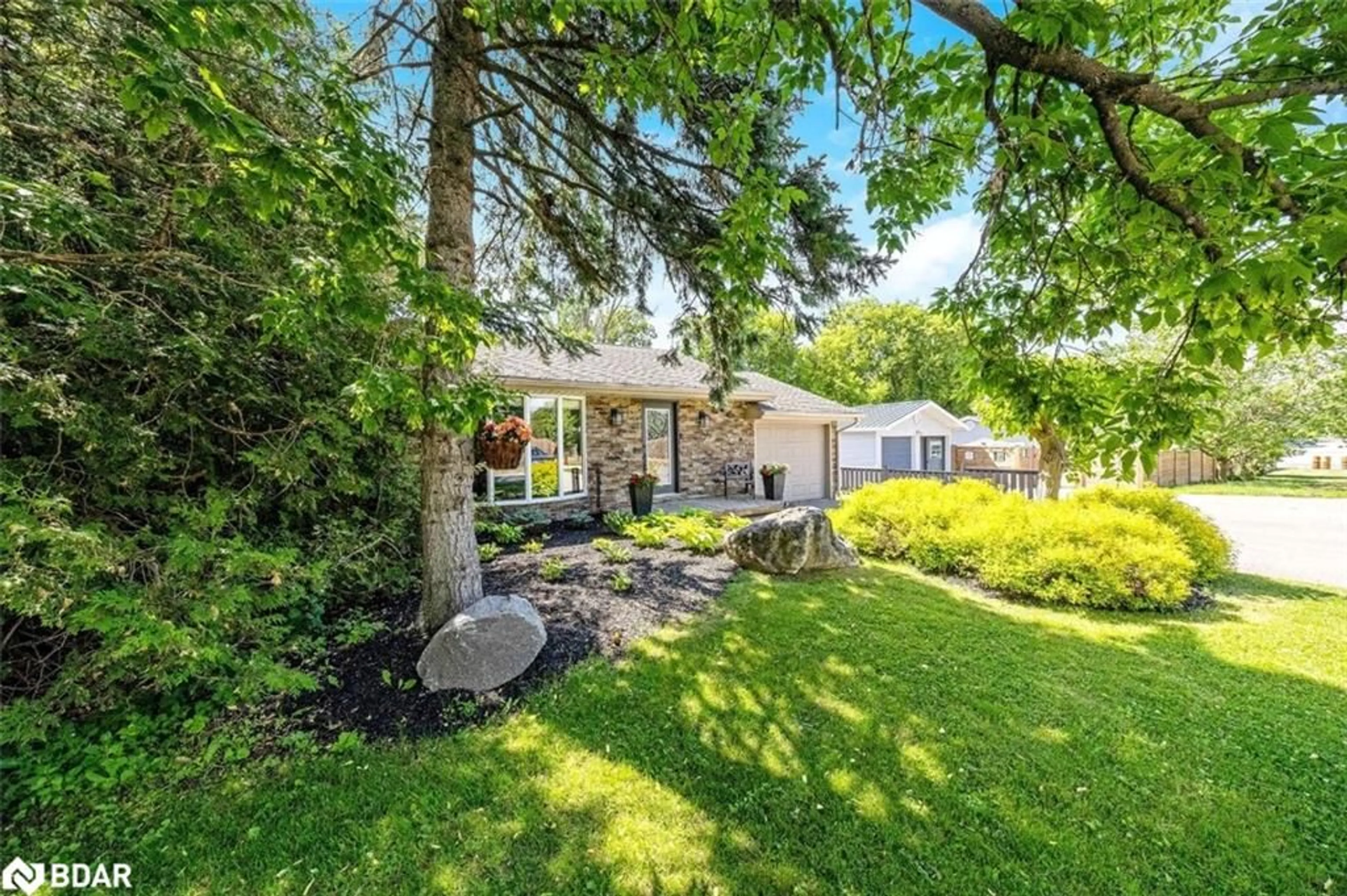 A pic from outside/outdoor area/front of a property/back of a property/a pic from drone, street for 3 Lorne St, Wellington Ontario N0B 1T0