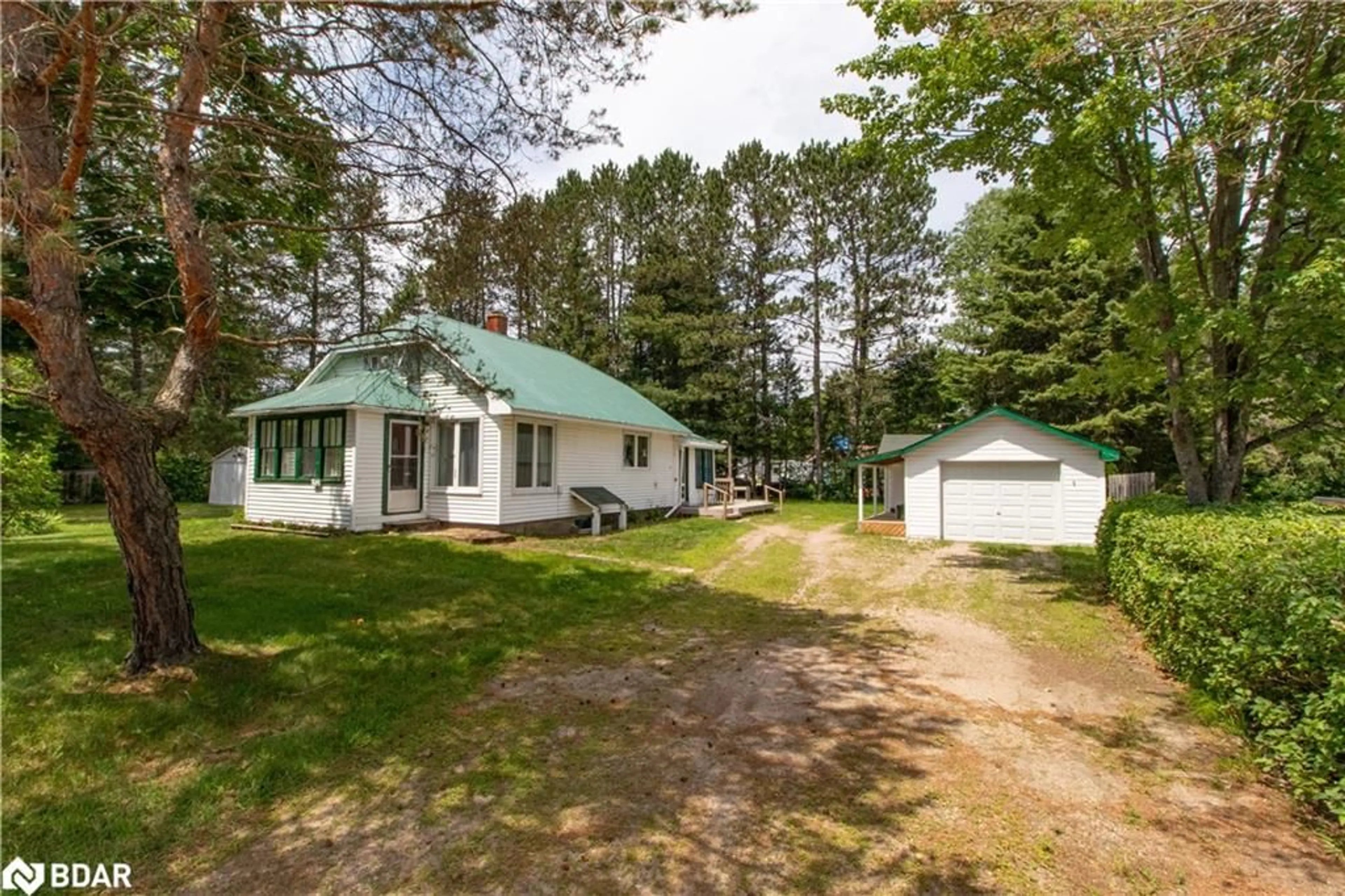 A pic from outside/outdoor area/front of a property/back of a property/a pic from drone, unknown for 152 Ottawa Ave, South River Ontario P0A 1X0