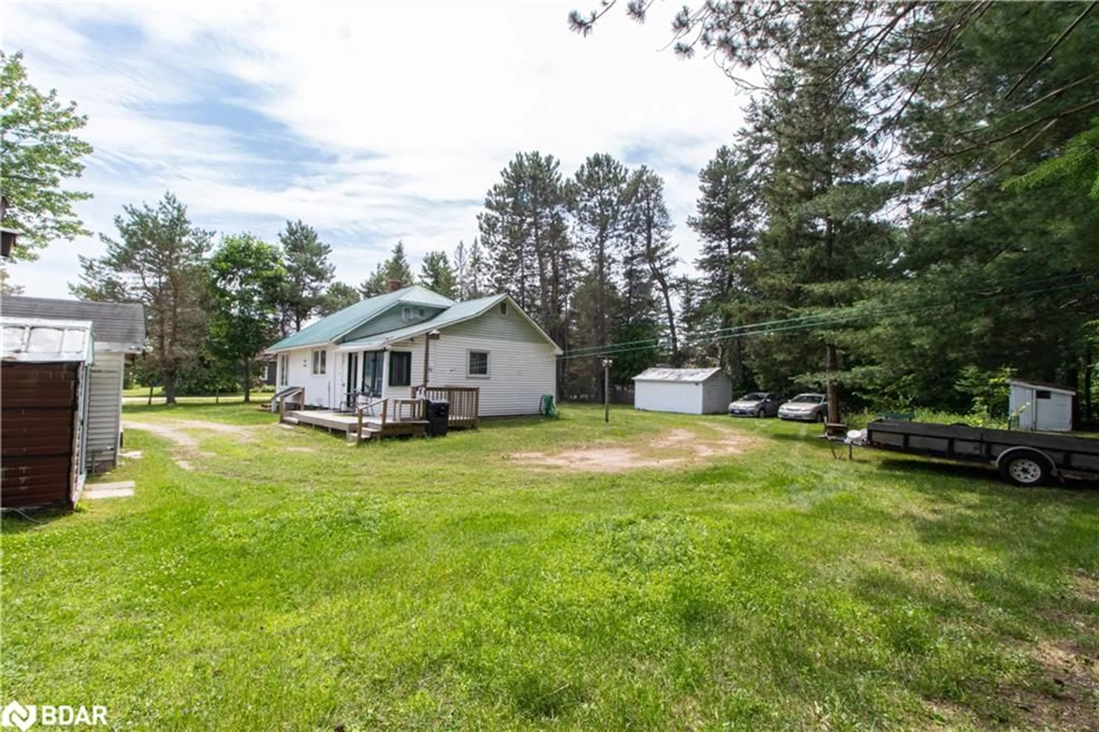A pic from outside/outdoor area/front of a property/back of a property/a pic from drone, unknown for 152 Ottawa Ave, South River Ontario P0A 1X0