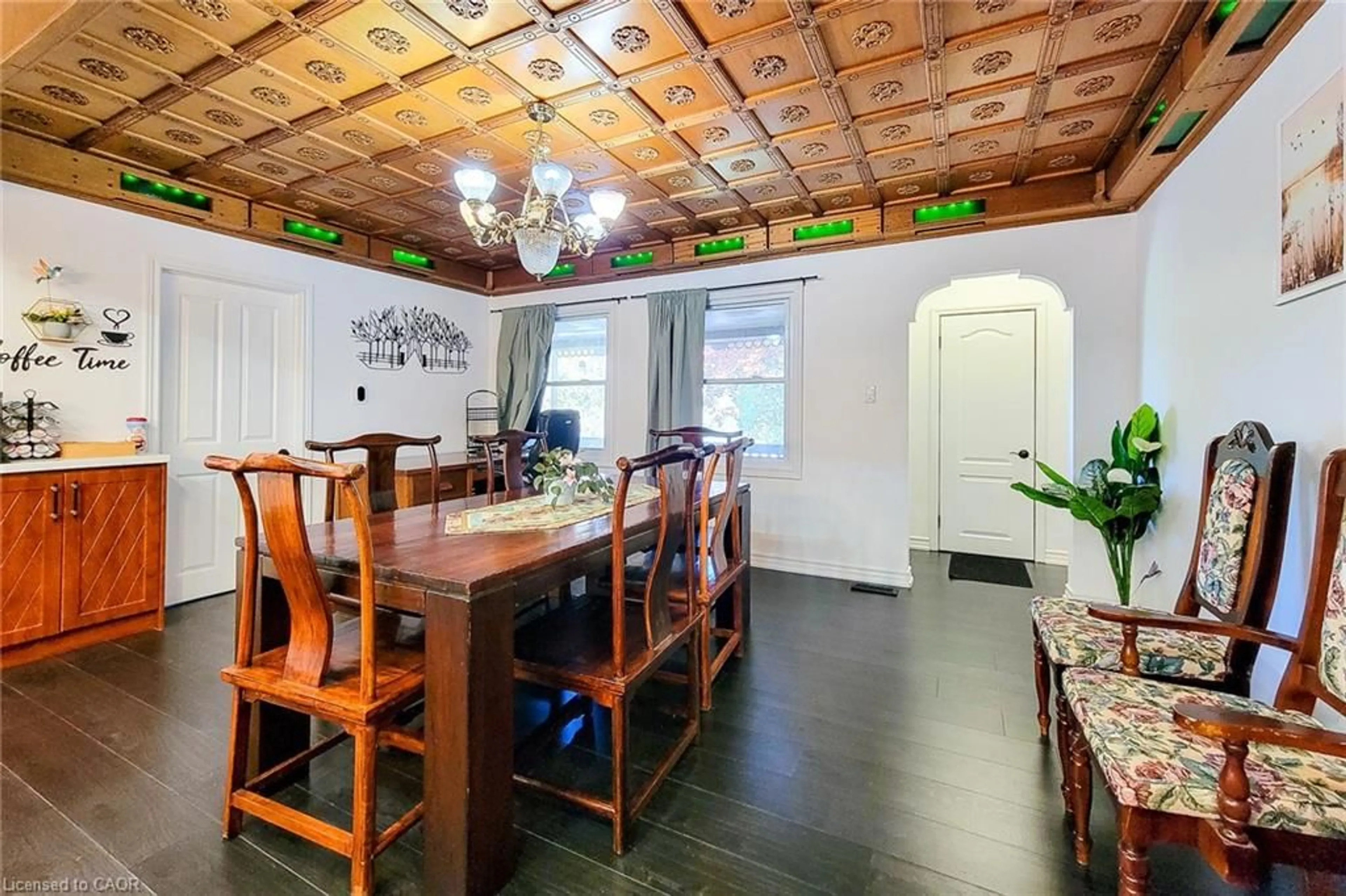 Dining room, unknown for 1423 Merrittville Hwy, Welland Ontario L3B 5N5