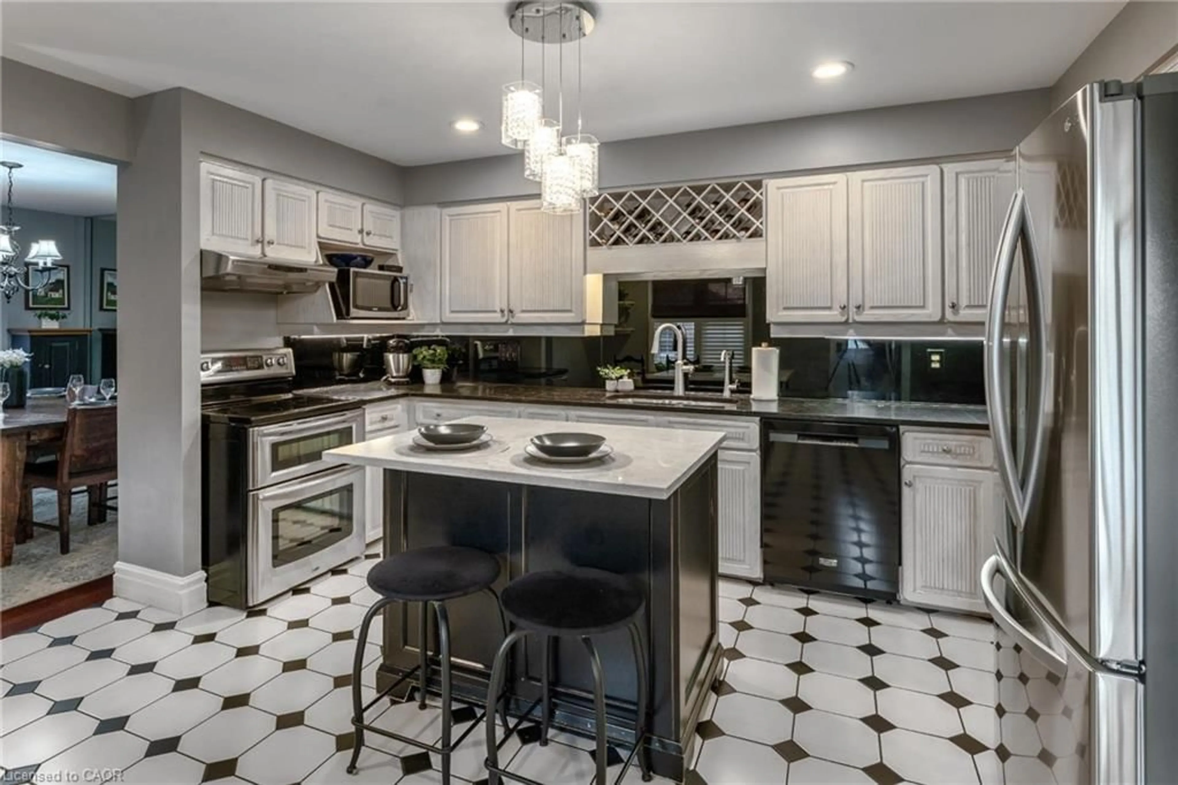 Unknown for 94 Woodlawn Rd #3, Guelph Ontario N1E 1B7