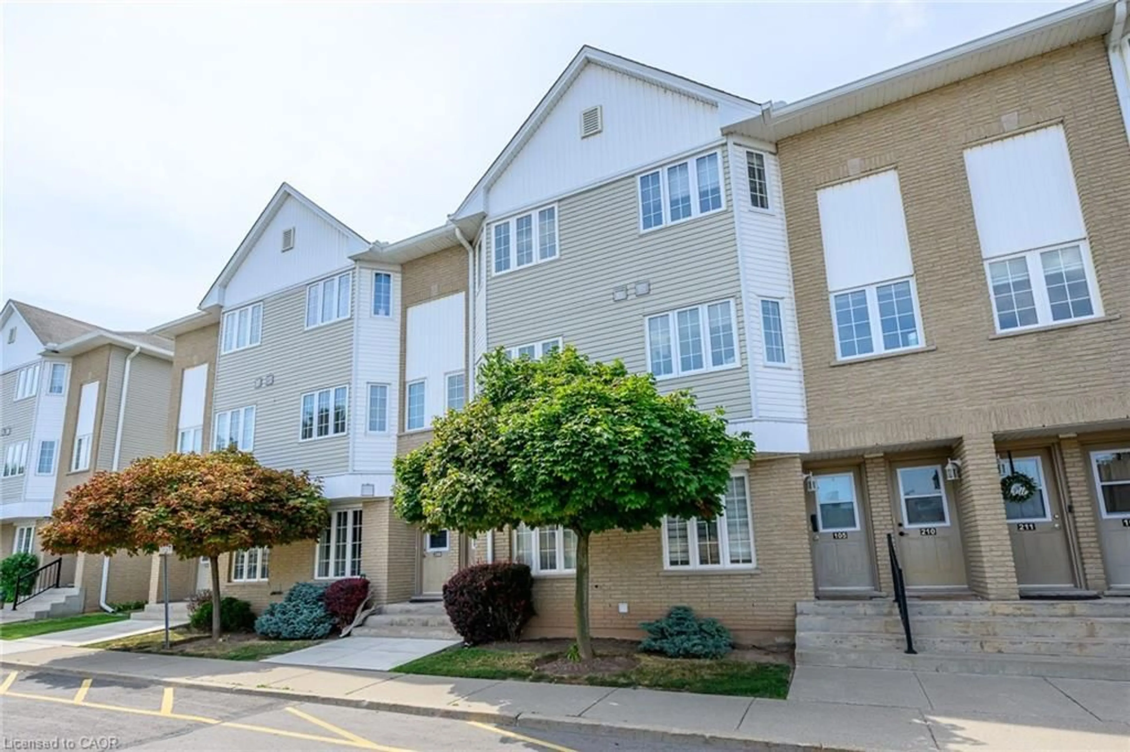 Unknown for 511 Highway 8 St #209, Stoney Creek Ontario L8G 1G4