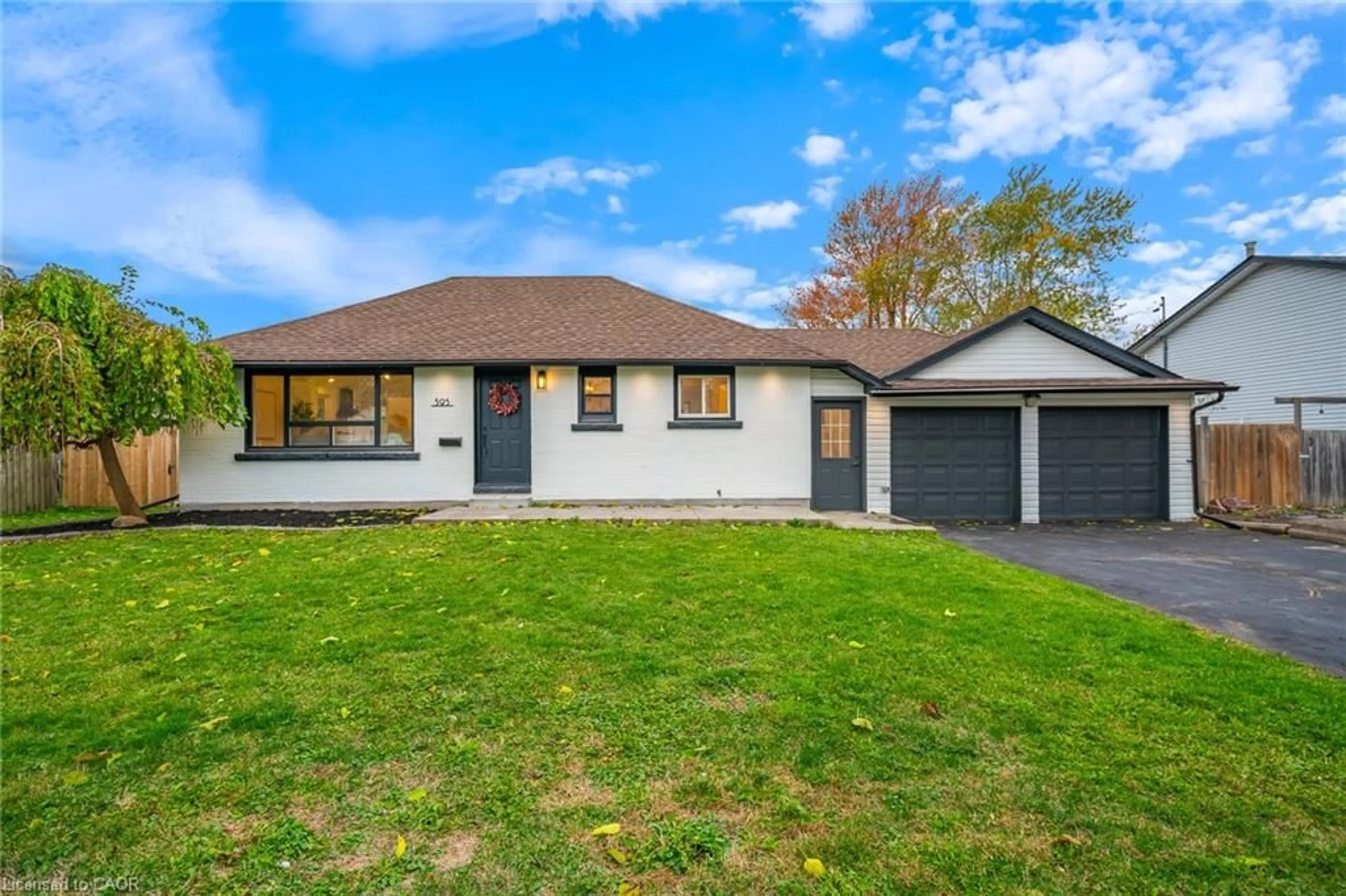 Home with brick exterior material, street for 395 Parkdale Ave, Fort Erie Ontario L2A 5A7