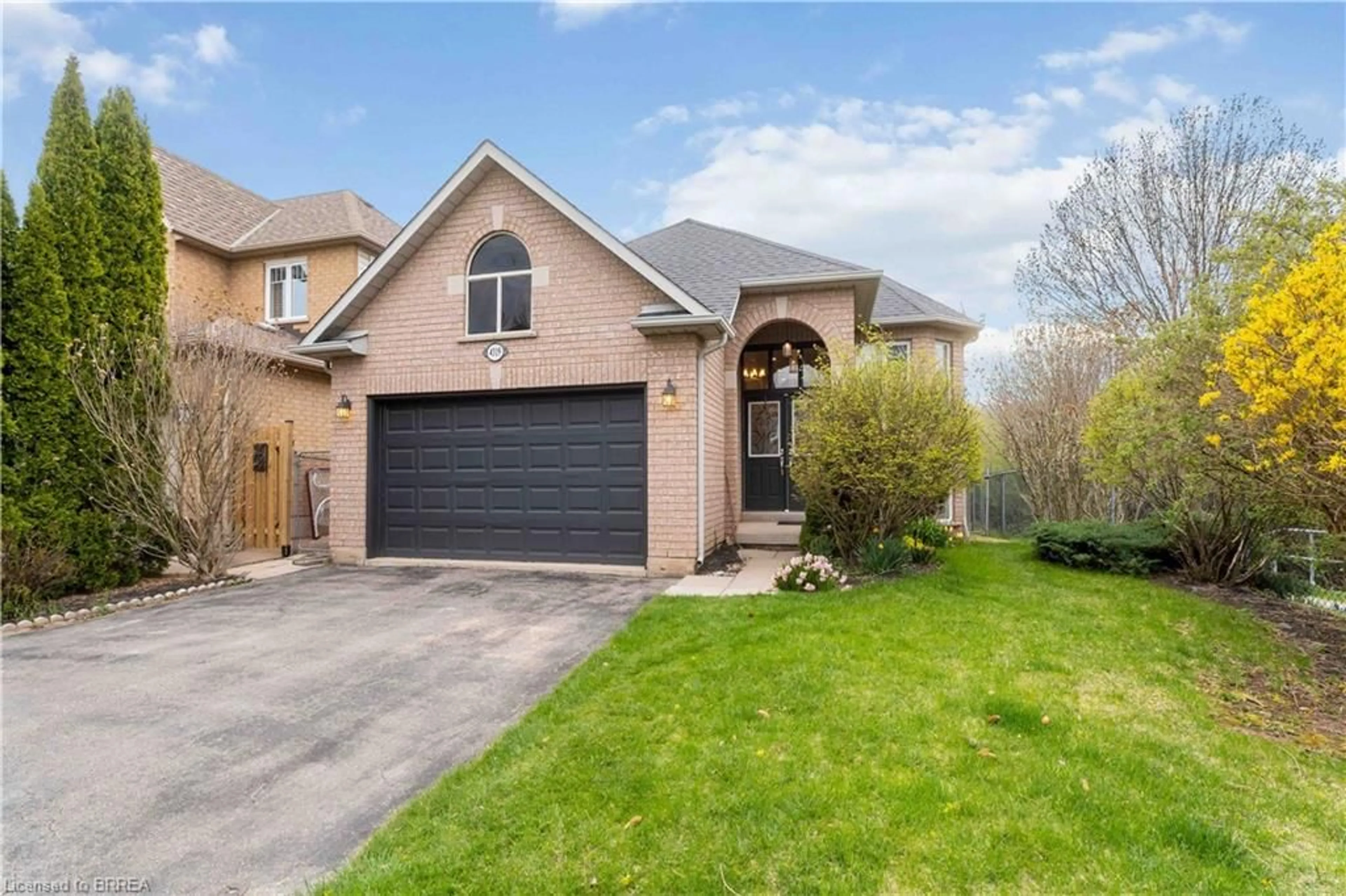 Home with brick exterior material, street for 4319 Arejay Ave, Beamsville Ontario L0R 1B6