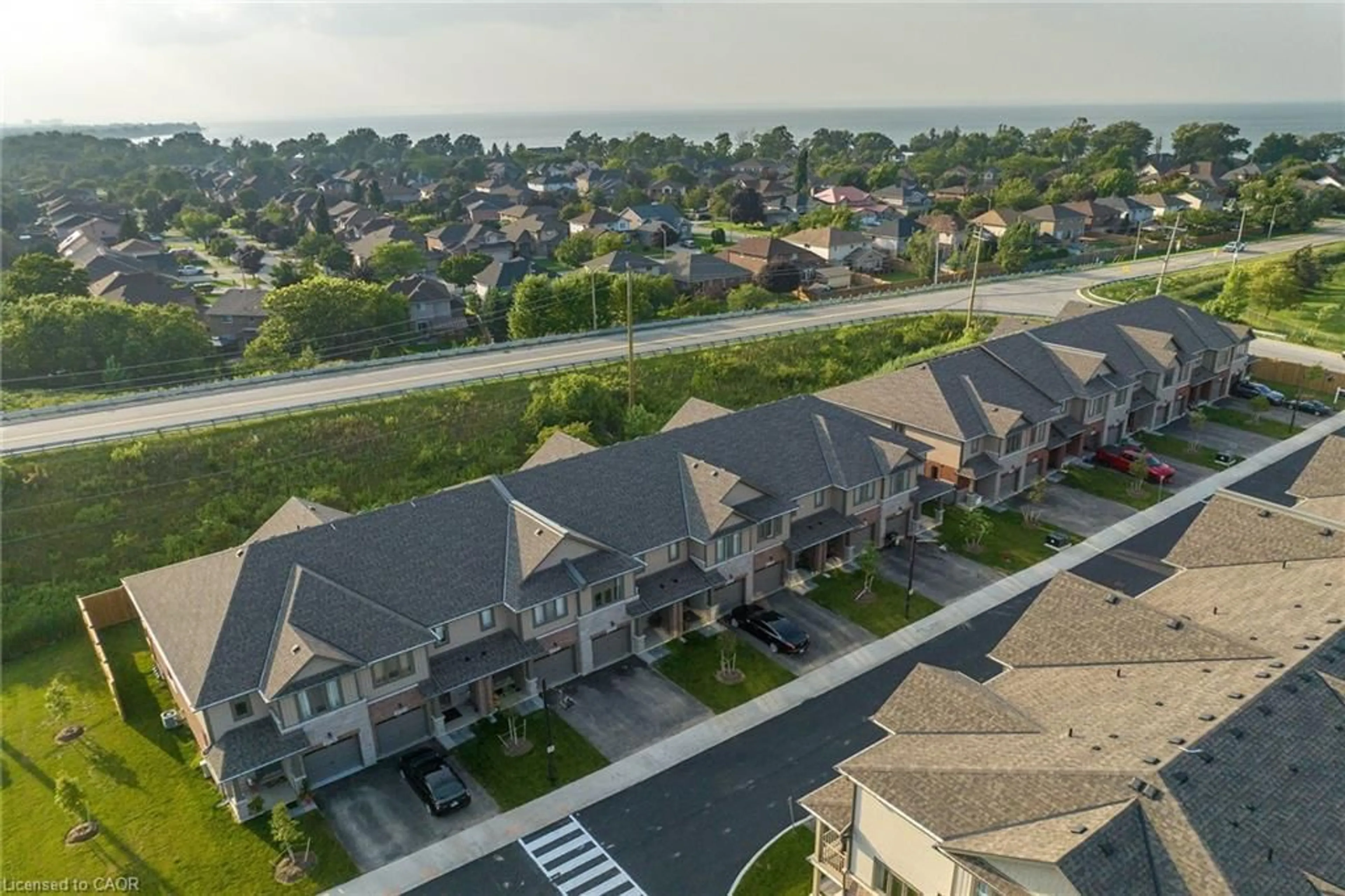 A pic from outside/outdoor area/front of a property/back of a property/a pic from drone, street for 27 Rachel Dr #24, Stoney Creek Ontario L8E 0K6