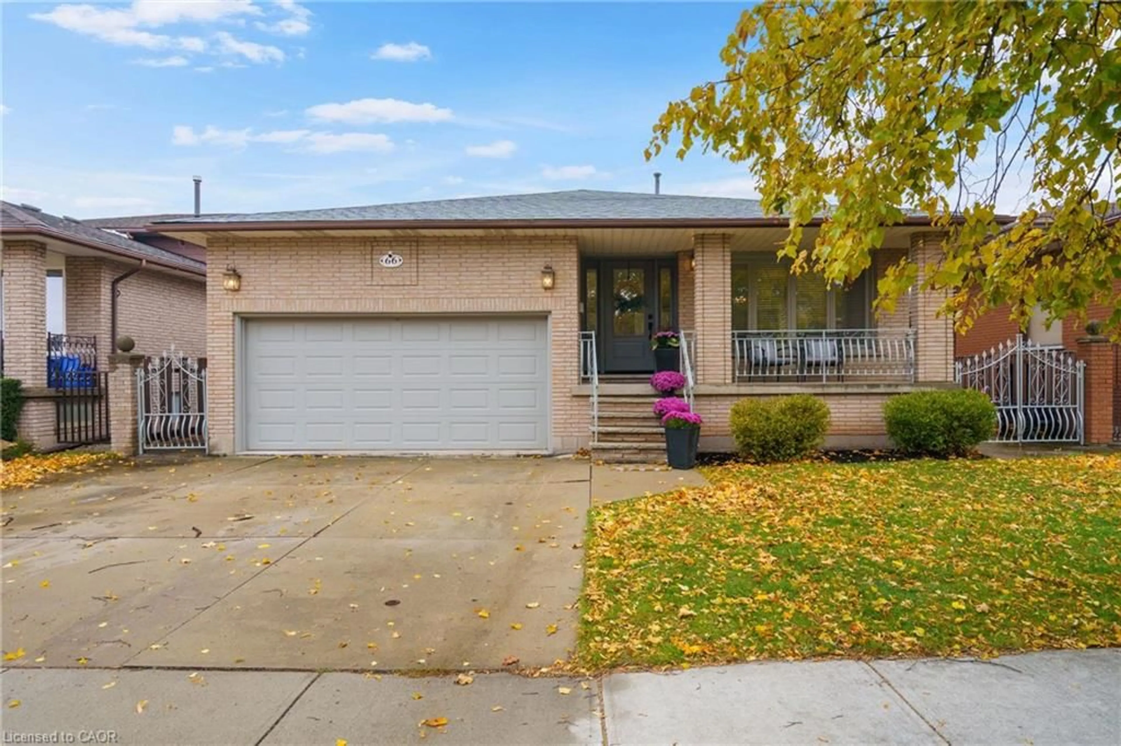 Home with brick exterior material, street for 66 Ellington Ave, Stoney Creek Ontario L8E 3T6