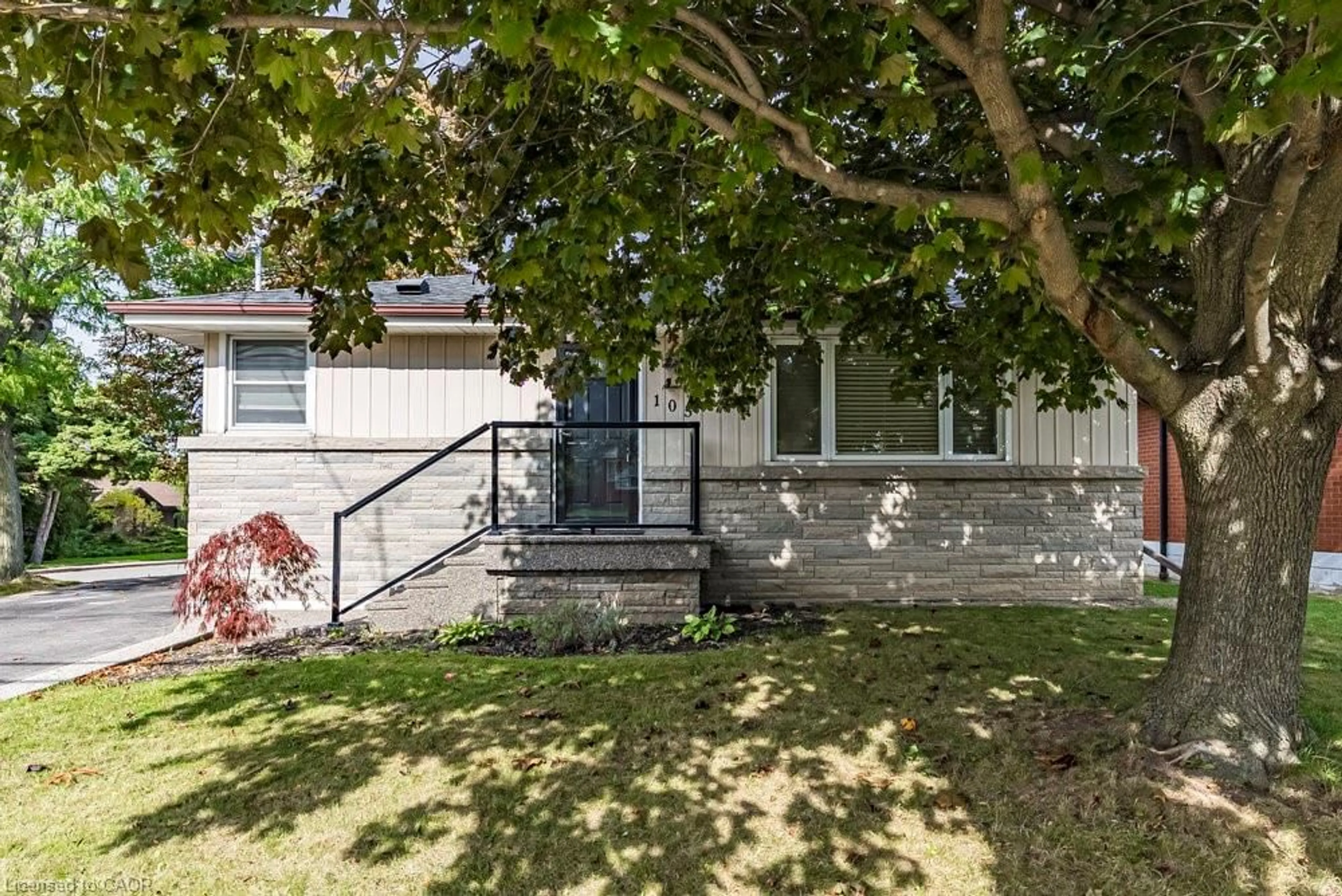 Unknown for 105 Mcelroy Rd, Hamilton Ontario L9A 1Z1