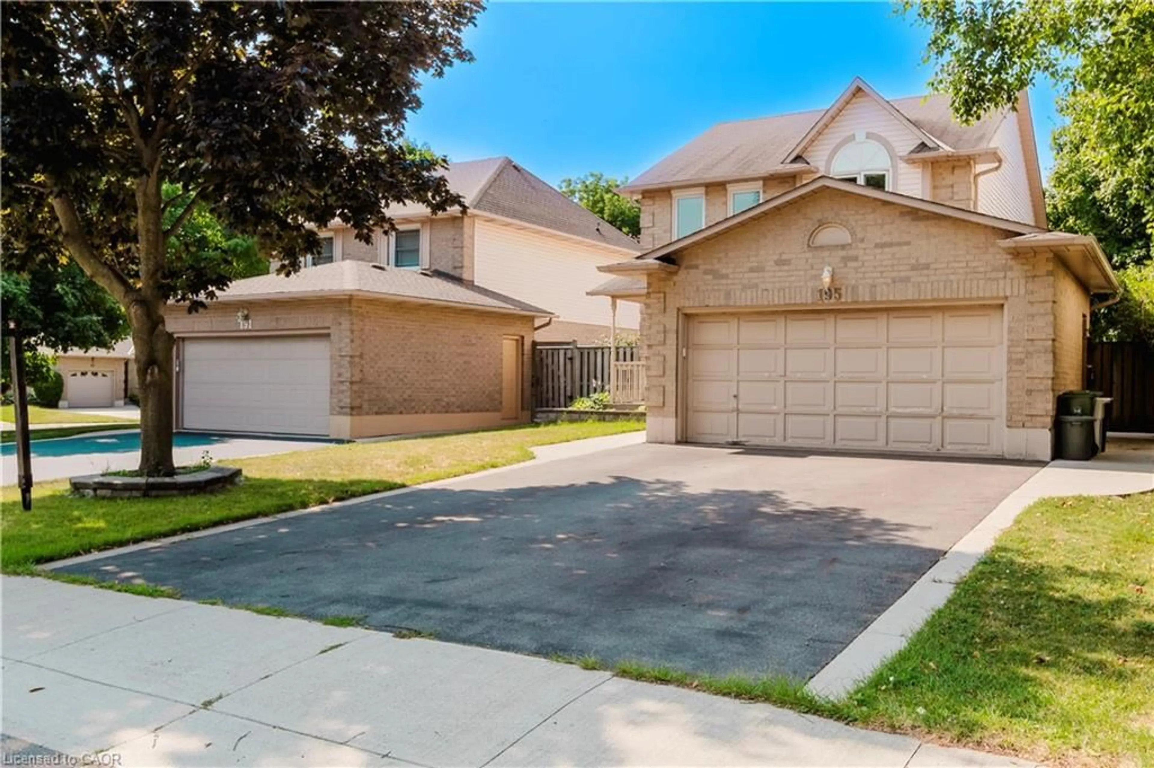 Unknown for 195 Duncairn Cres, Hamilton Ontario L9C 6J9