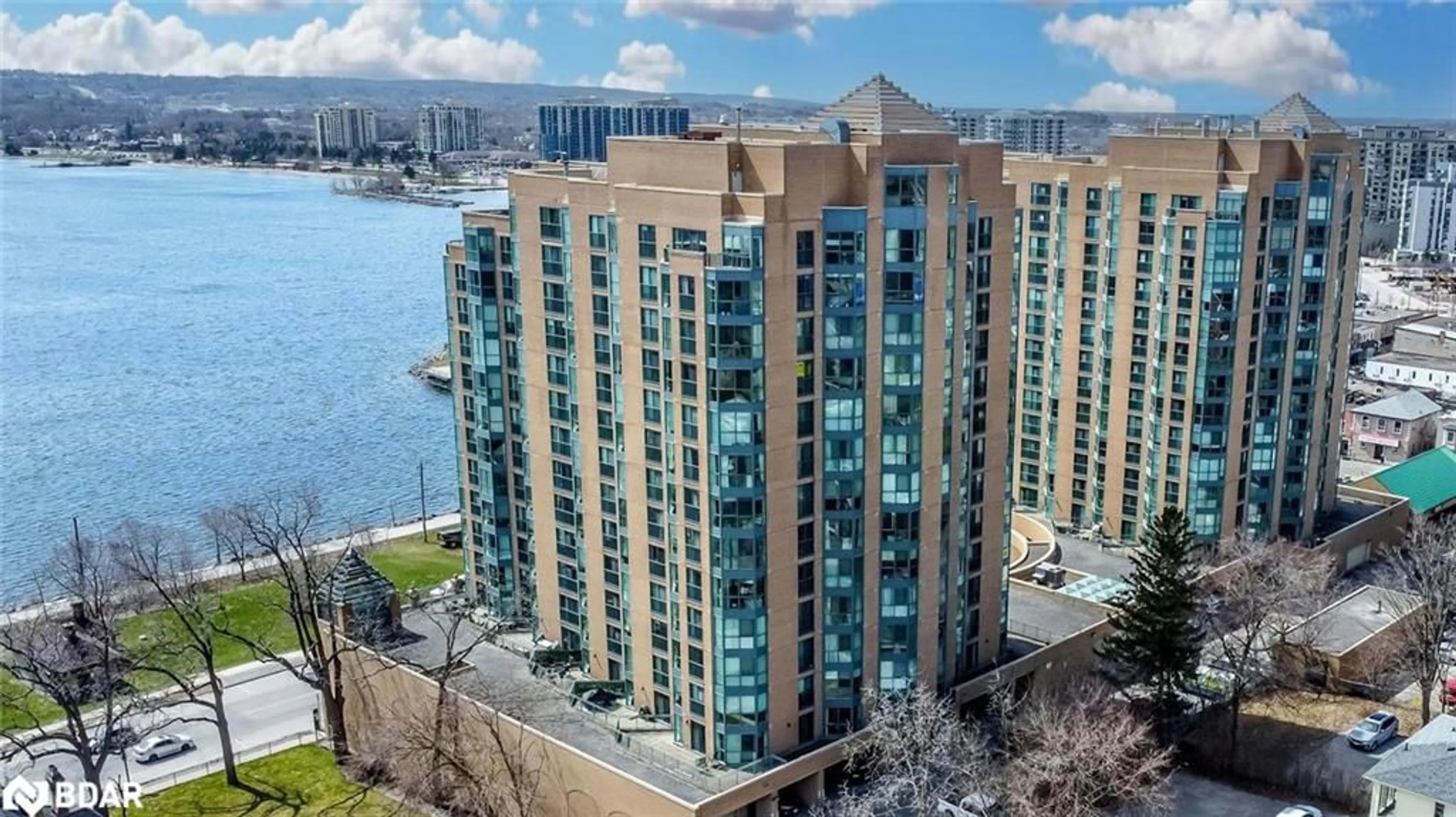 A pic from outside/outdoor area/front of a property/back of a property/a pic from drone, water/lake/river/ocean view for 150 Dunlop St #1103, Barrie Ontario L4M 6H1