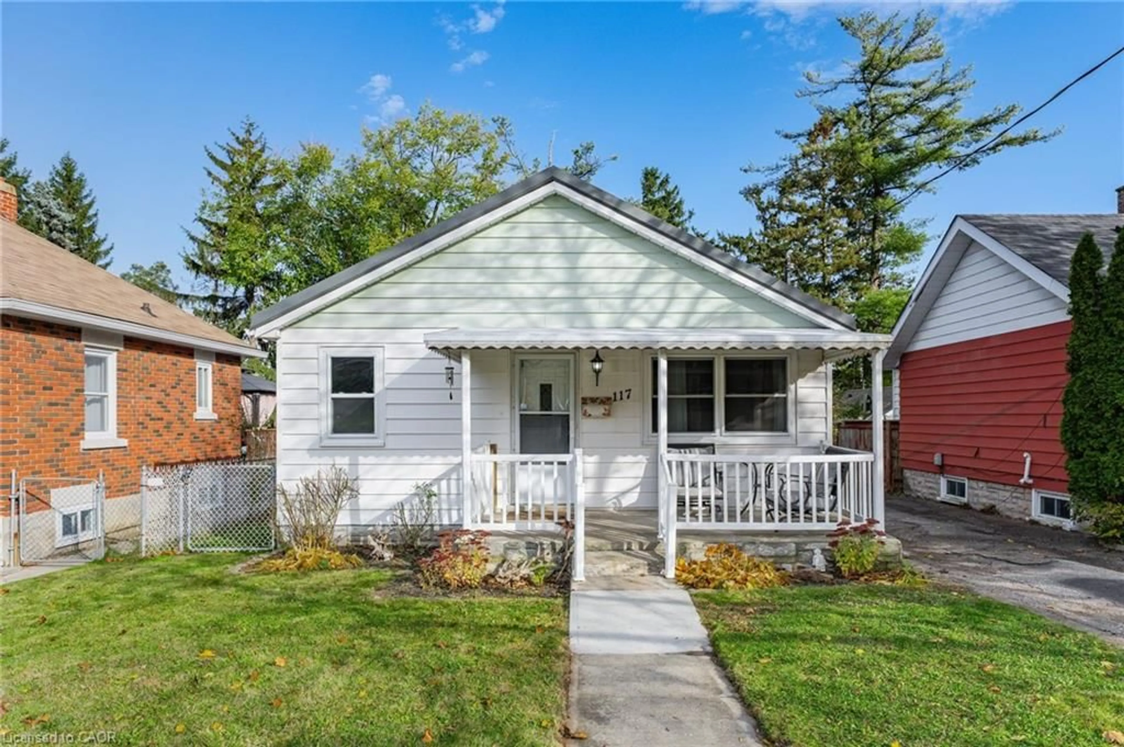 Home with vinyl exterior material, street for 117 Tait St, Cambridge Ontario N1S 3E4