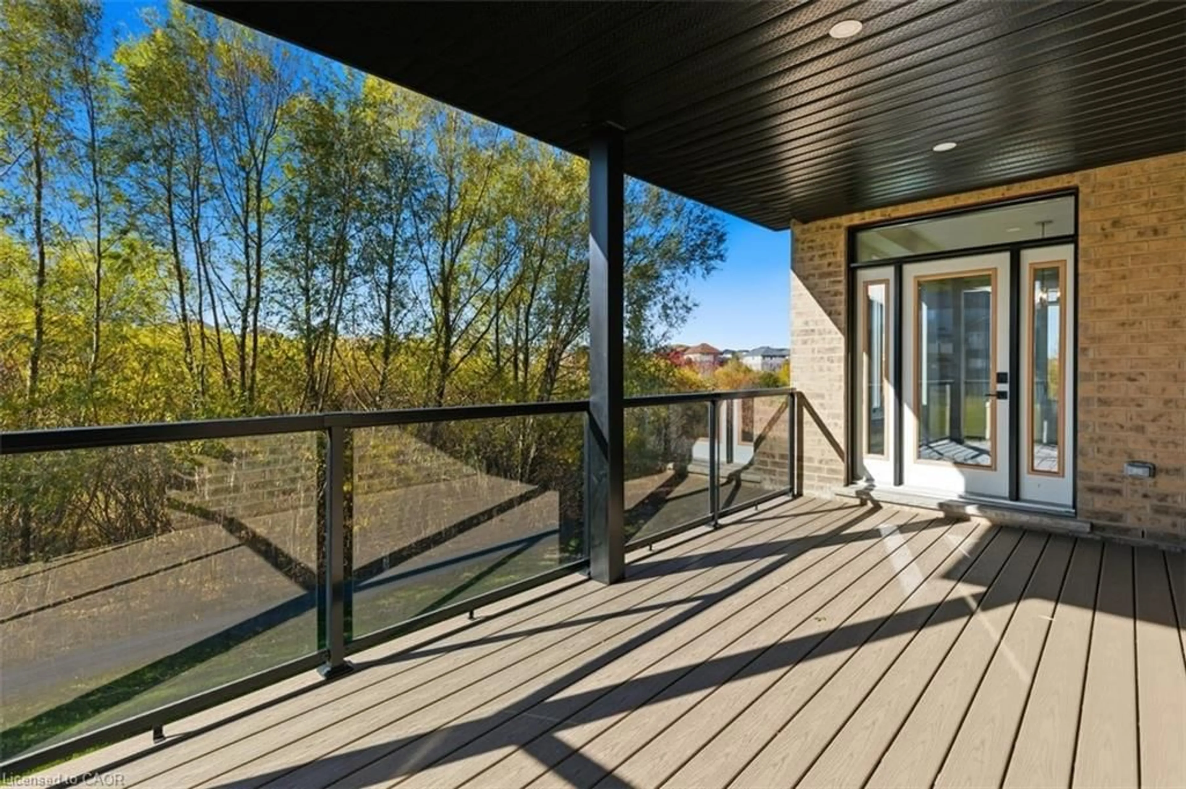 Patio, water/lake/river/ocean view for 257 Ladyslipper Dr, Waterloo Ontario N2V 0C3