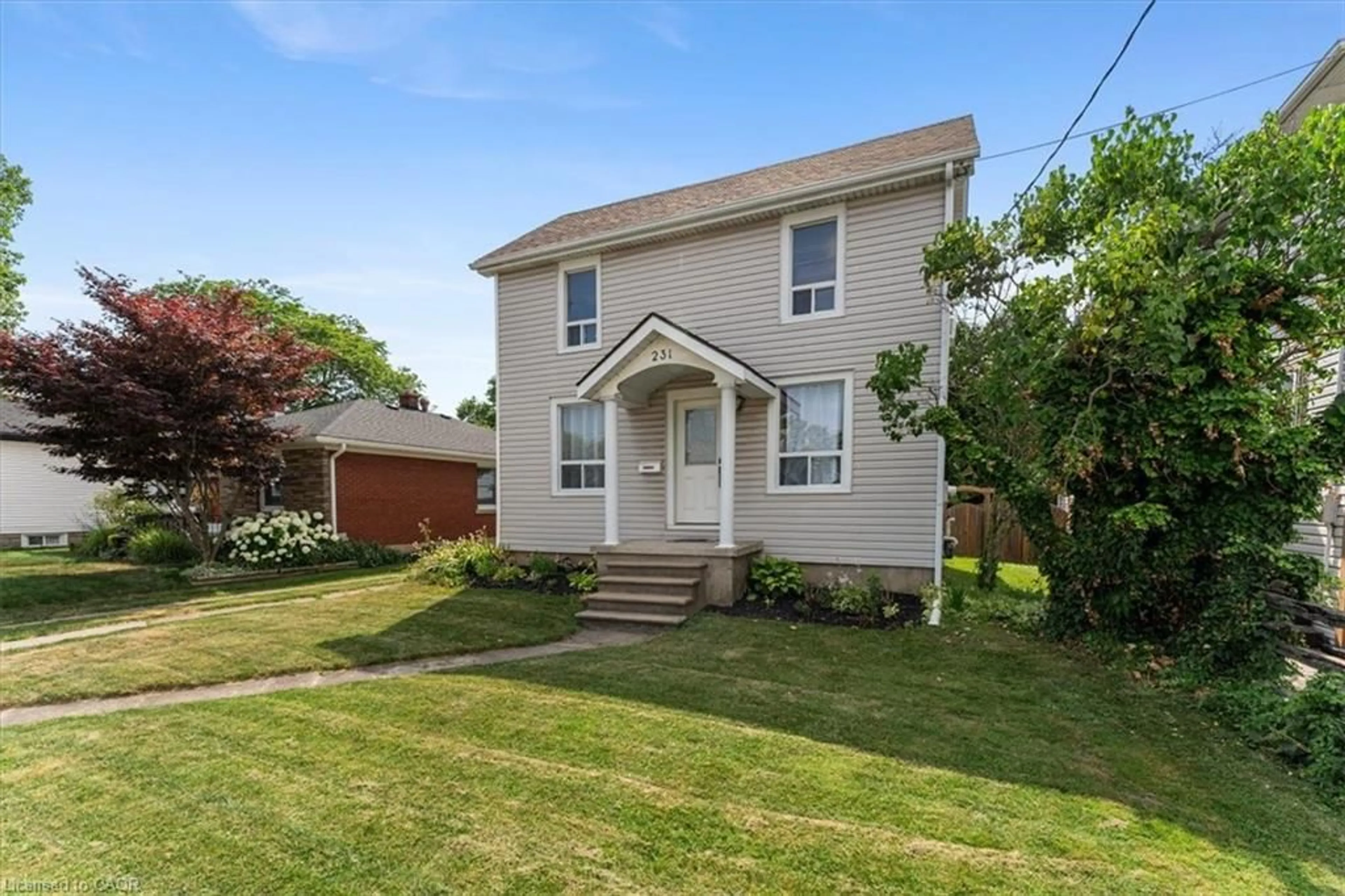 Unknown for 231 Vine St, St. Catharines Ontario L2M 4S9