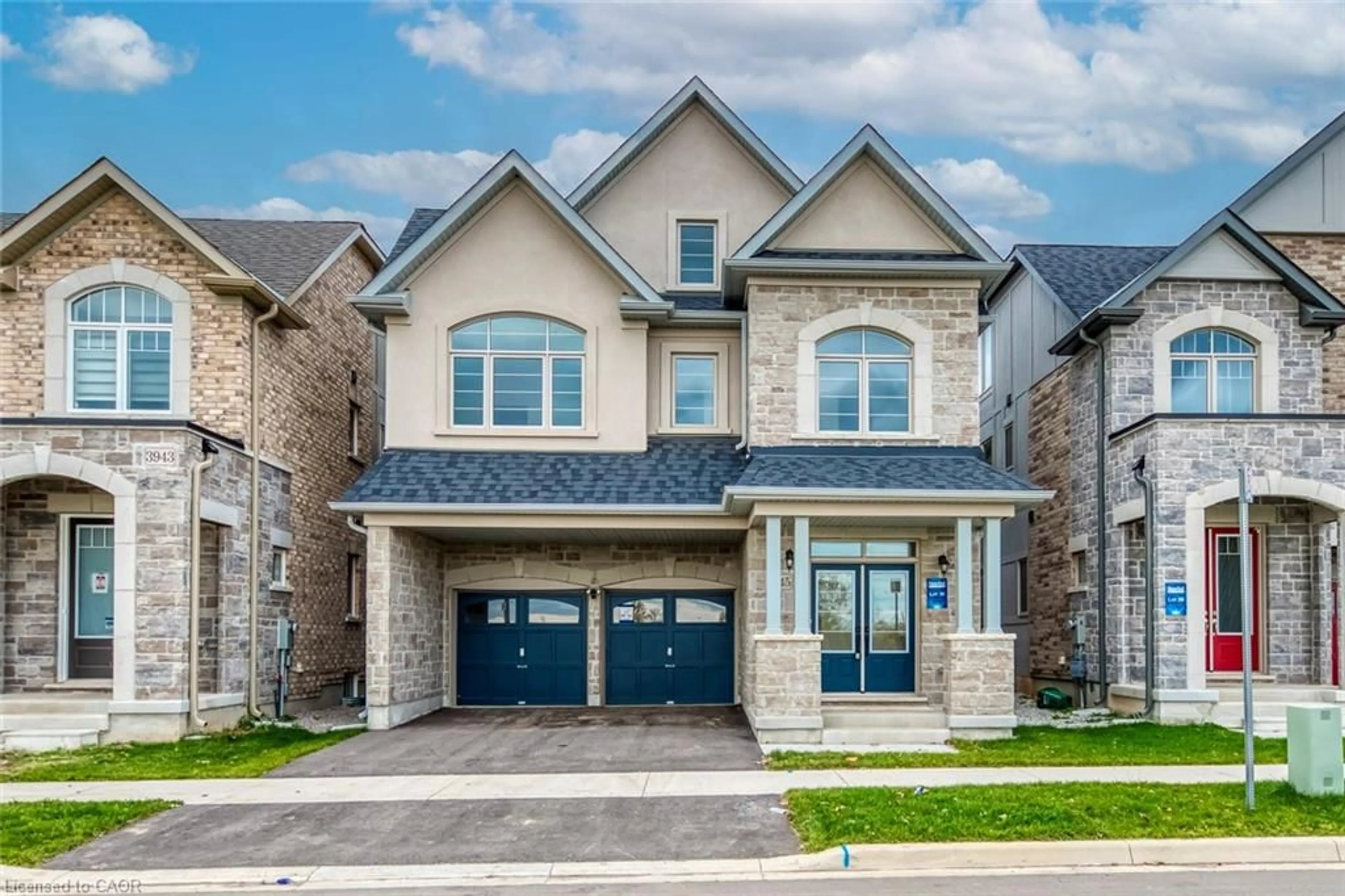 Home with brick exterior material, street for 3945 Lodi Rd, Burlington Ontario L7M 0Z6