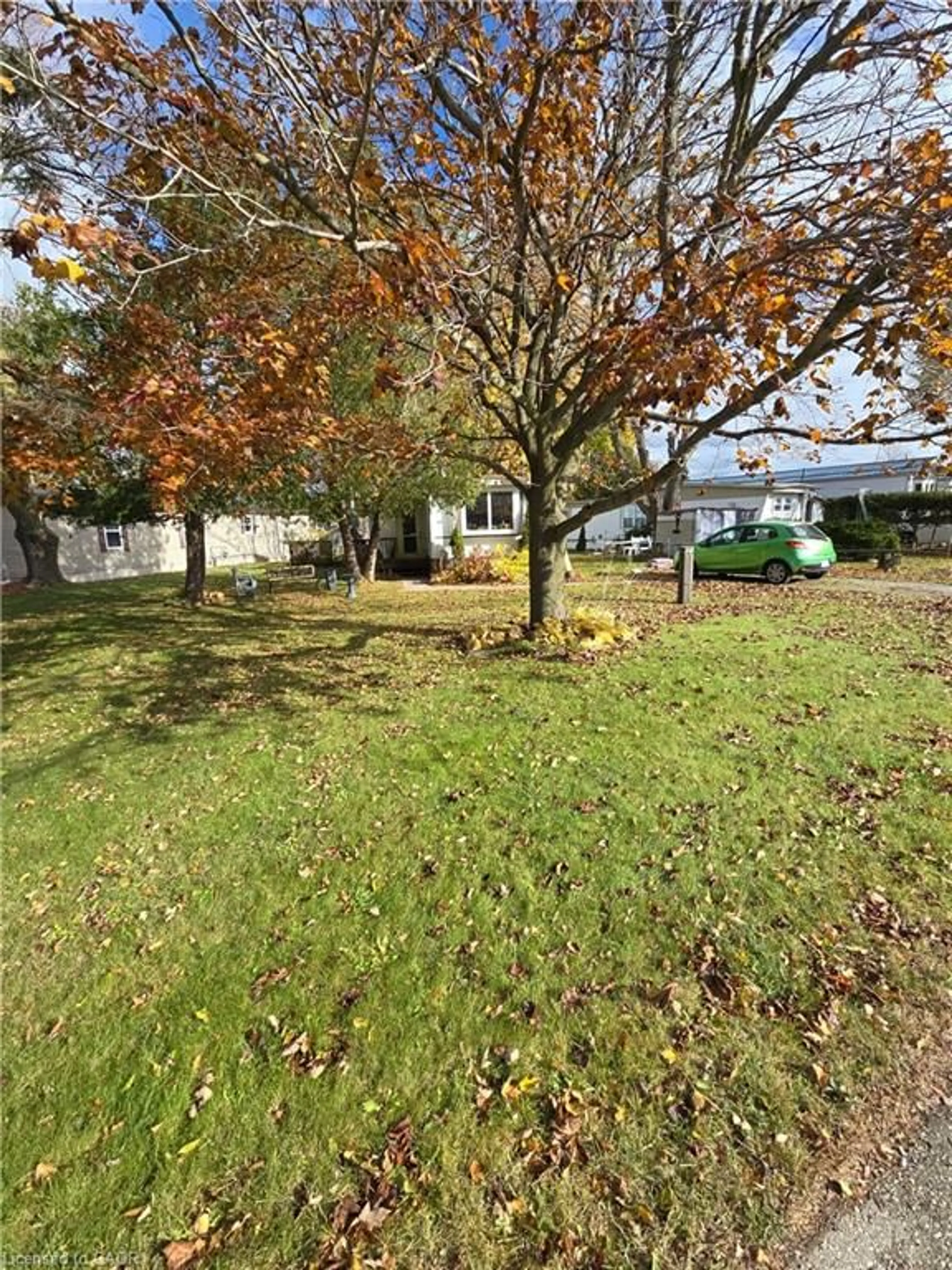 A pic from outside/outdoor area/front of a property/back of a property/a pic from drone, street for 117 Jessie Lee Lane, Waterloo Ontario N2J 4G8