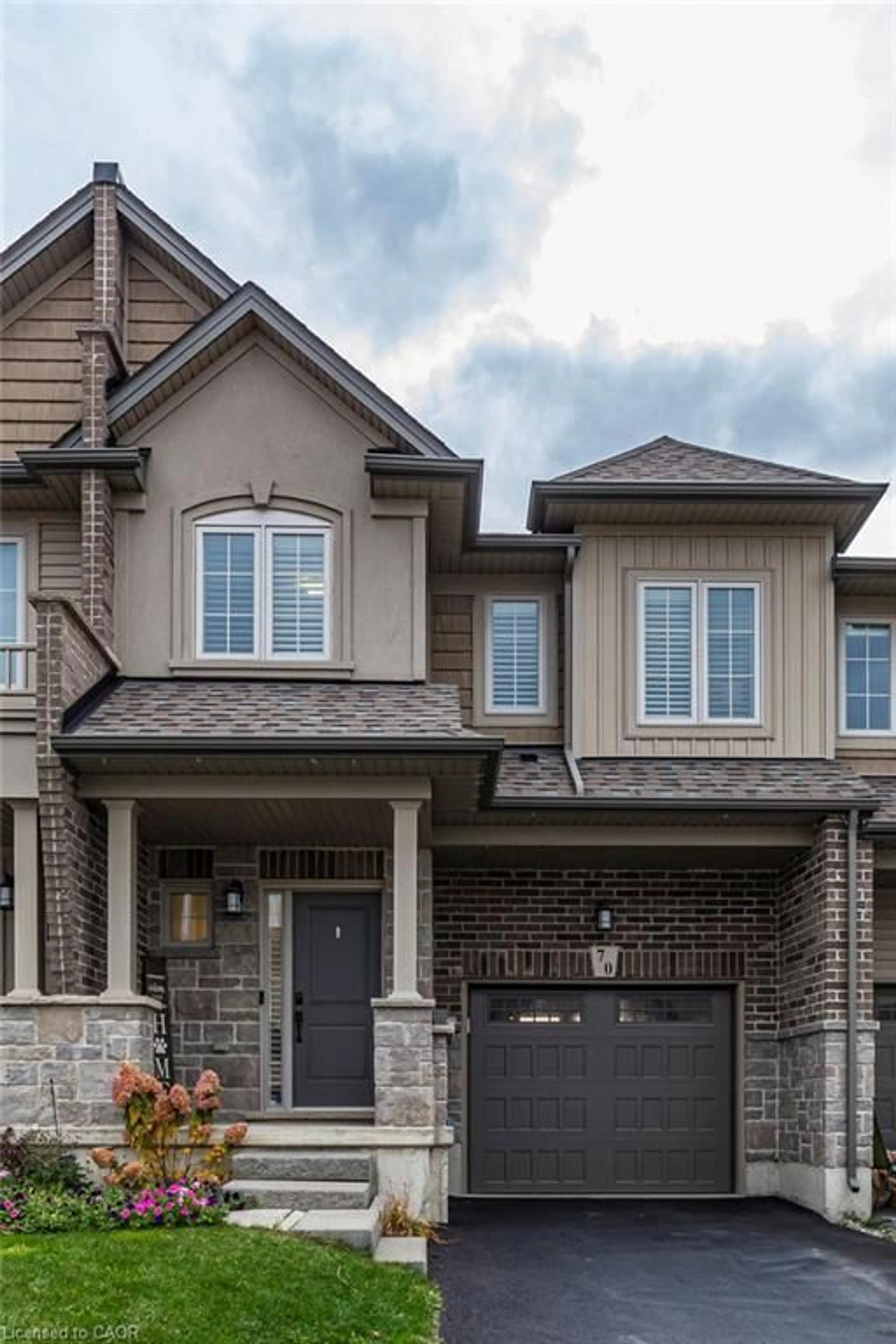 Home with brick exterior material, street for 70 Dennis Dr, Smithville Ontario L0R 2A0