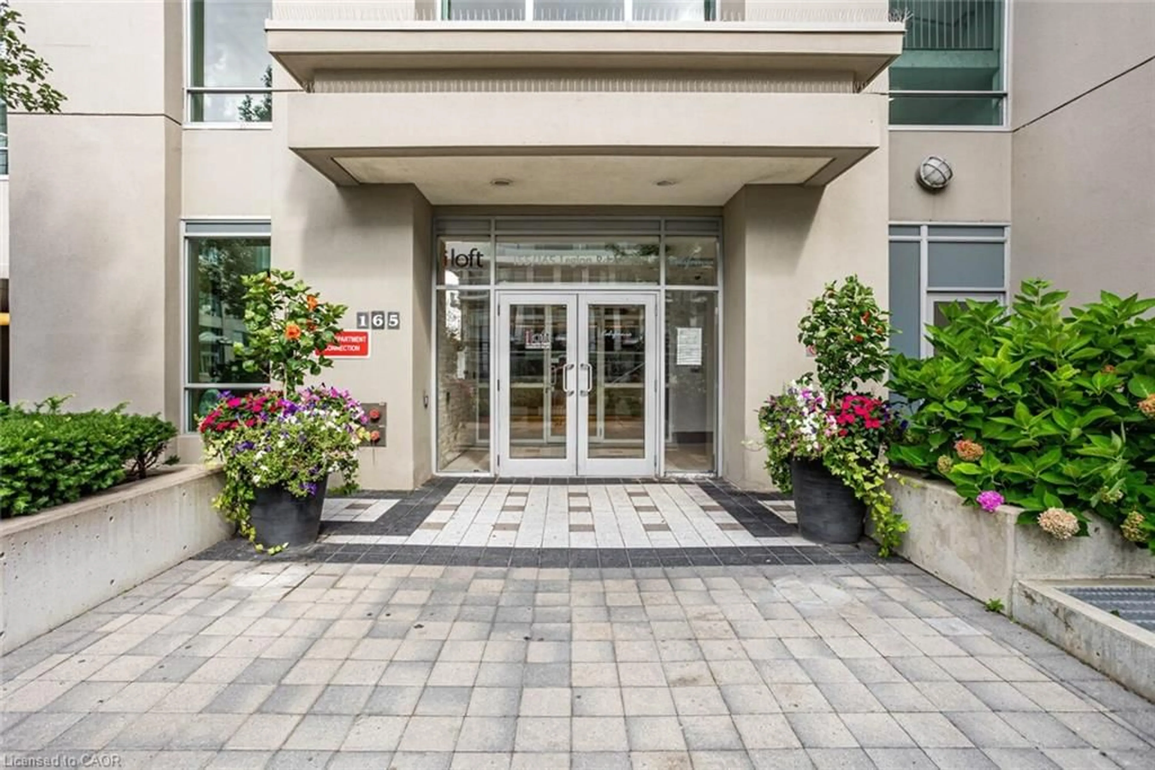 Indoor foyer for 155 Legion Rd #1714, Toronto Ontario M8Y 0A7