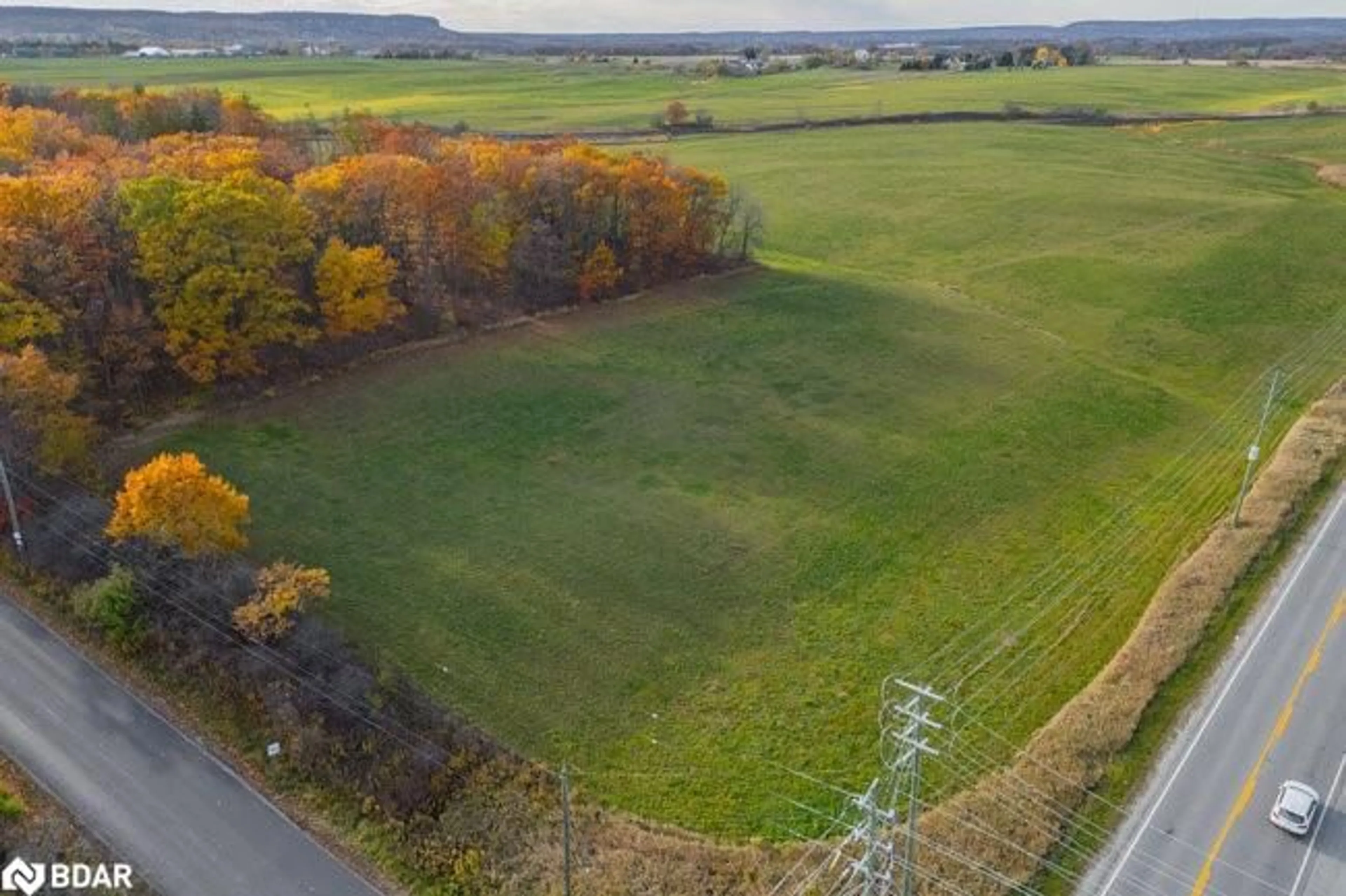 A pic from outside/outdoor area/front of a property/back of a property/a pic from drone, unknown for 5500 1 Sideroad, Milton Ontario L9T 2Y1