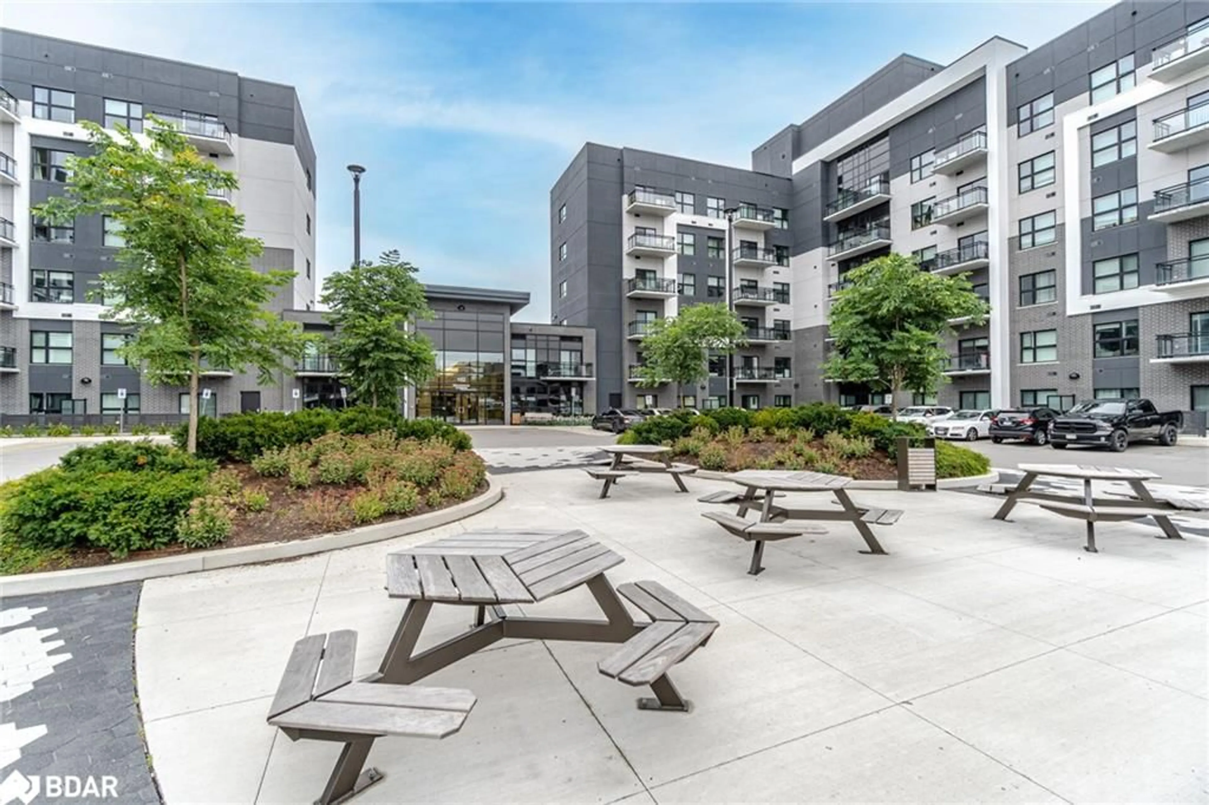 Patio, unknown for 102 Grovewood Common #420, Oakville Ontario L6H 0X2
