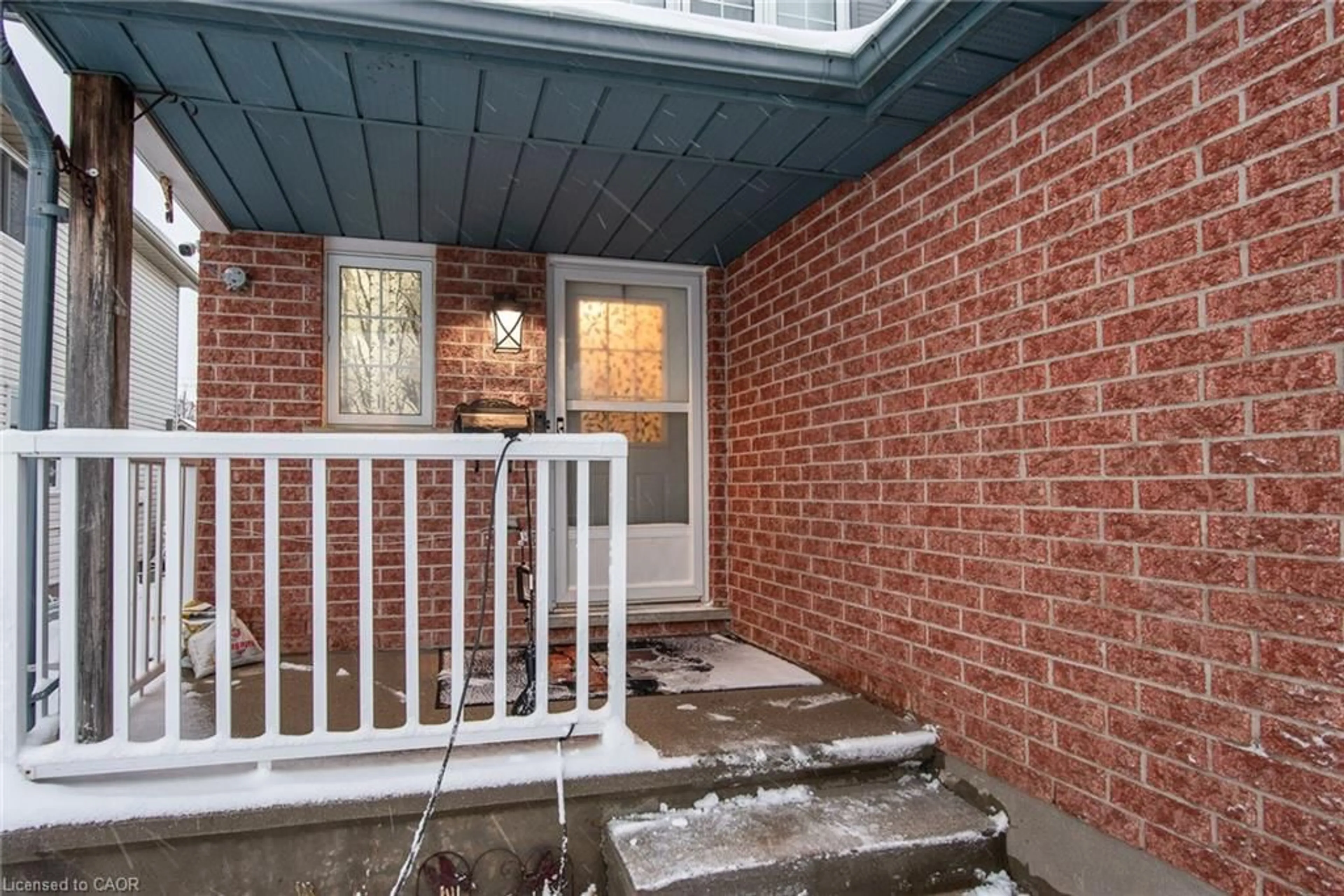 Indoor entryway for 52 Highbrook St, Kitchener Ontario N2E 3P1