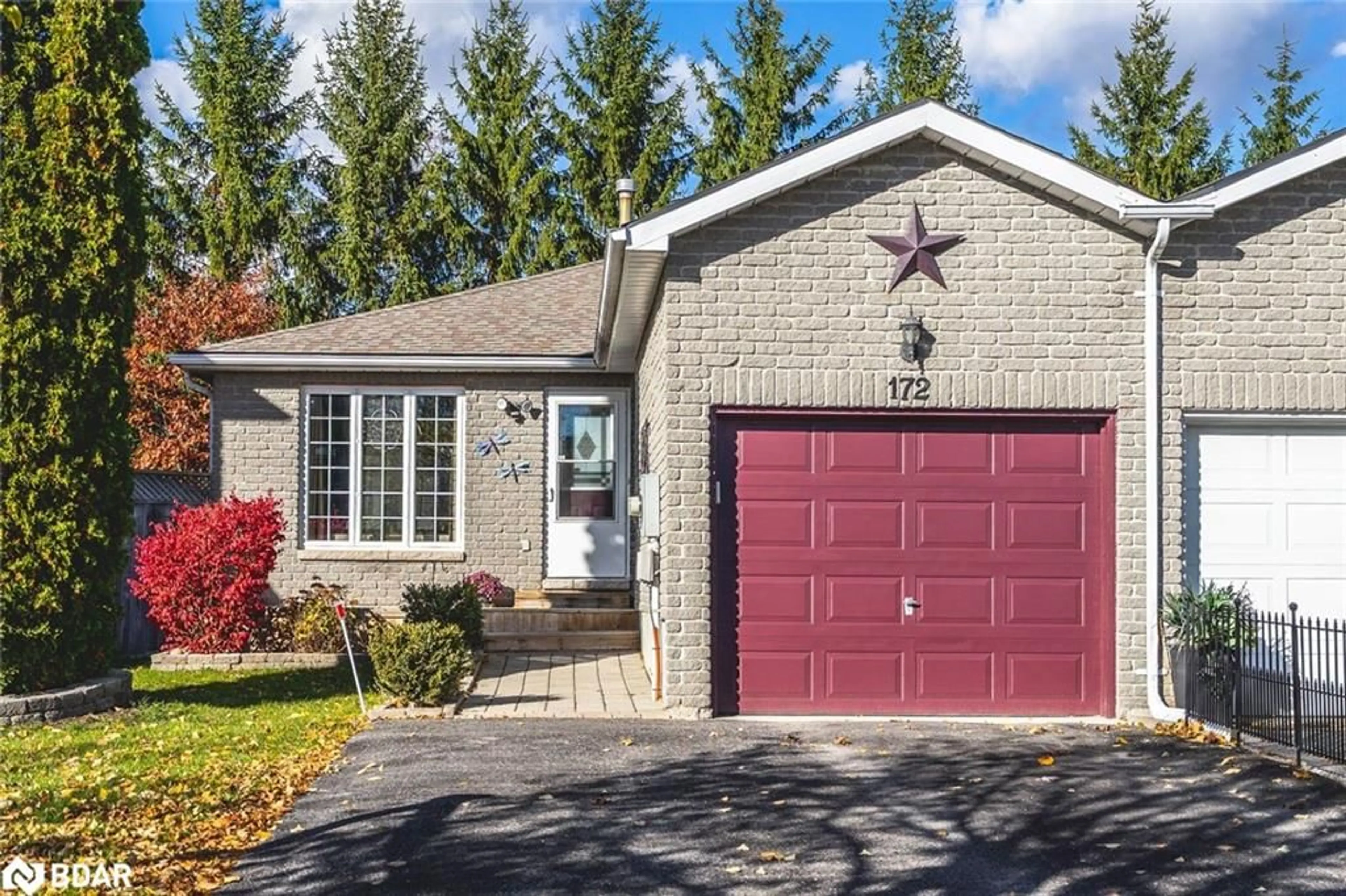 Home with brick exterior material, street for 172 Sundew Dr, Barrie Ontario L4N 9M9