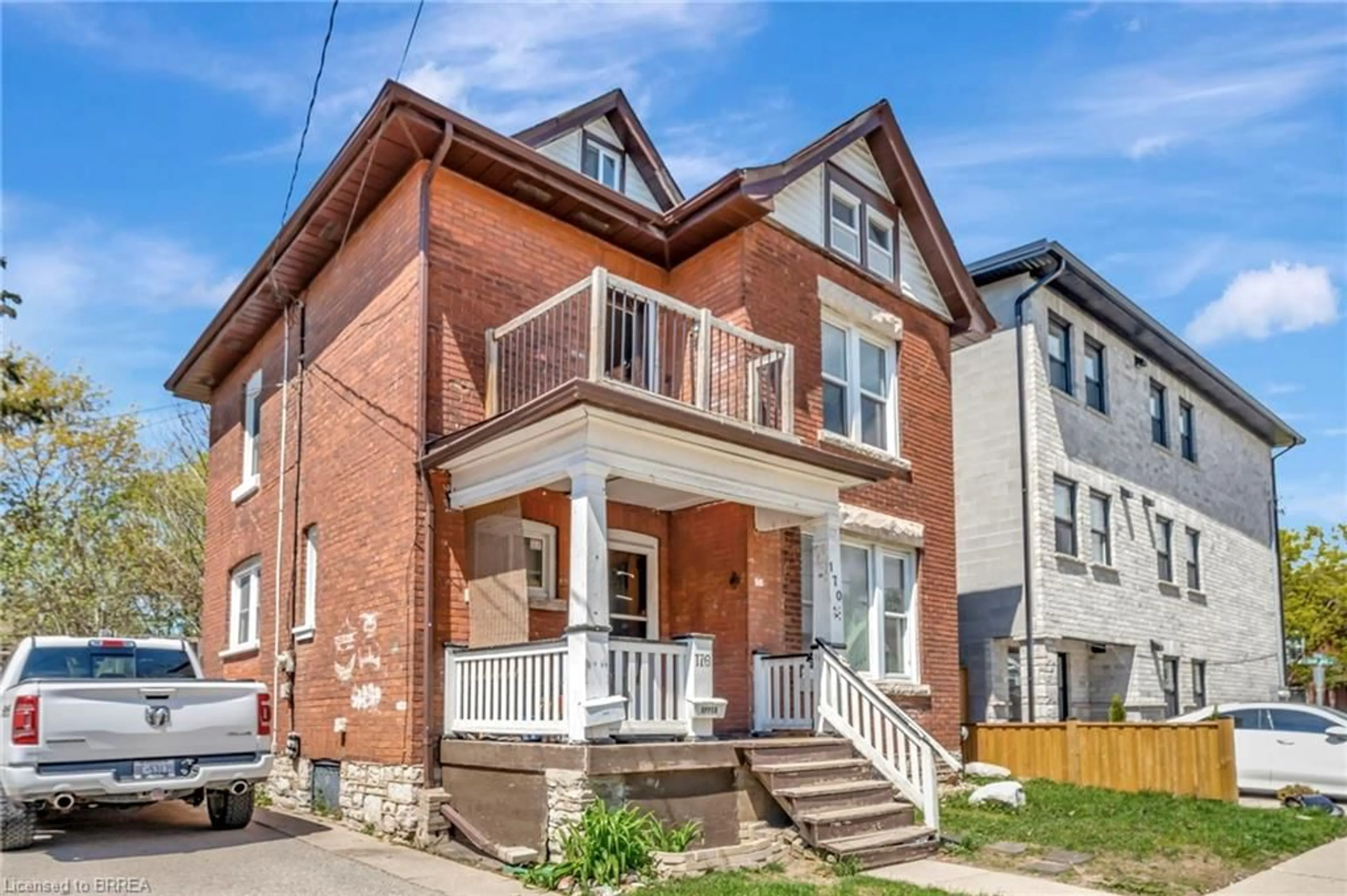 Home with brick exterior material, street for 170 Murray St, Brantford Ontario N3S 5R2