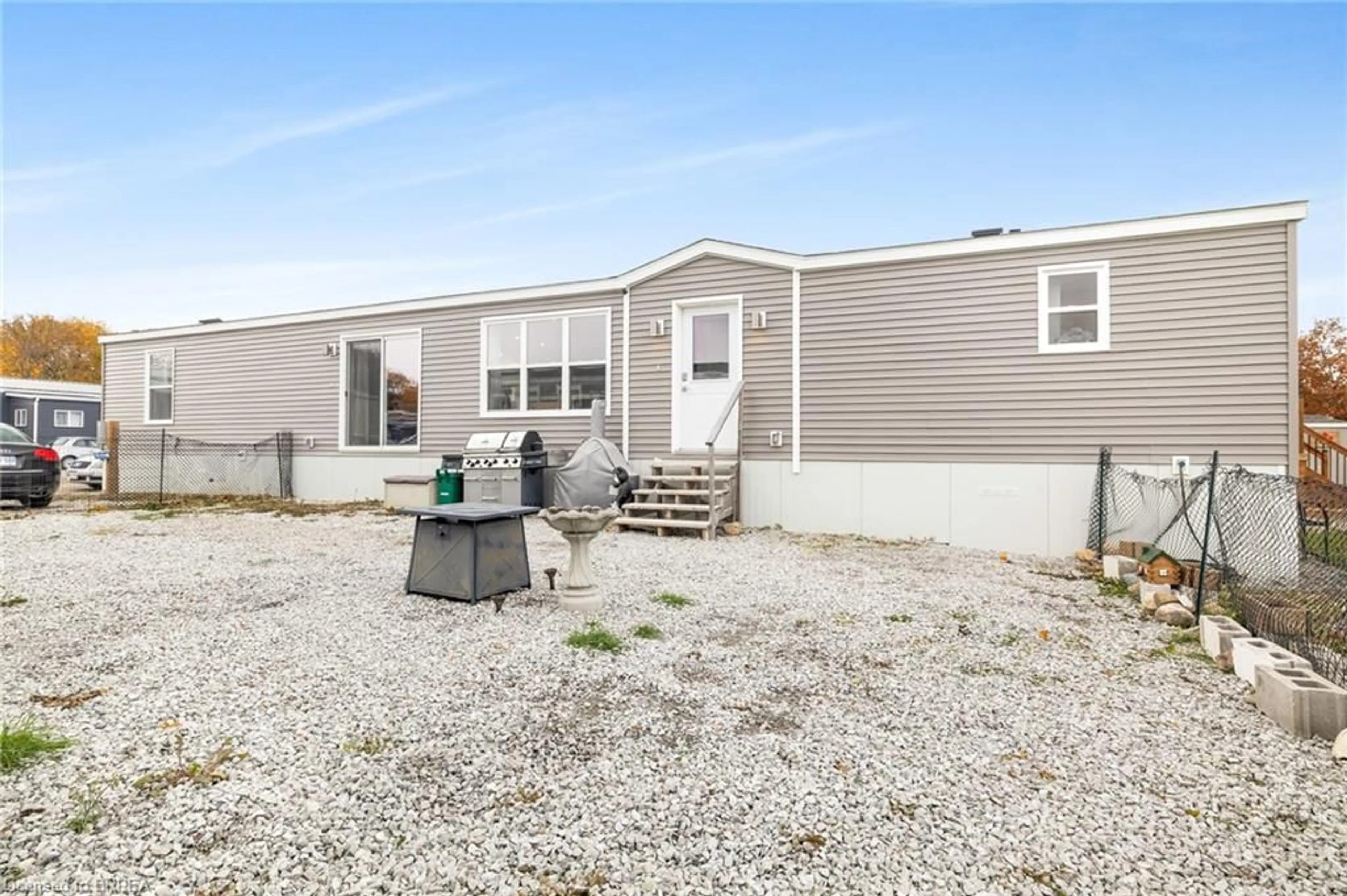 Home with vinyl exterior material, unknown for 99 Fourth Concession Rd #715, Burford Ontario N0E 1A0