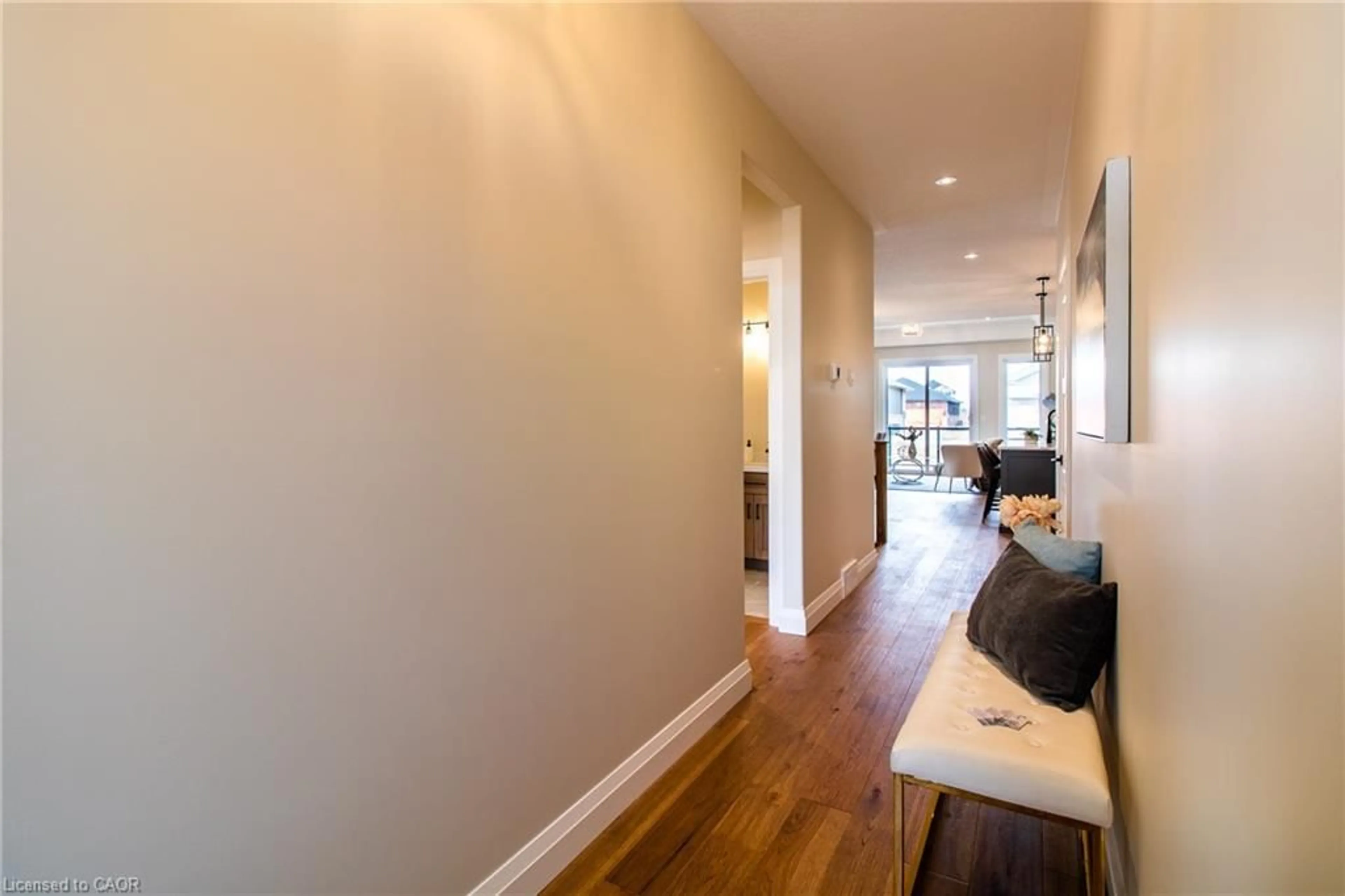 Indoor entryway for 89 Duchess Dr, Delhi Ontario N4B 2V3