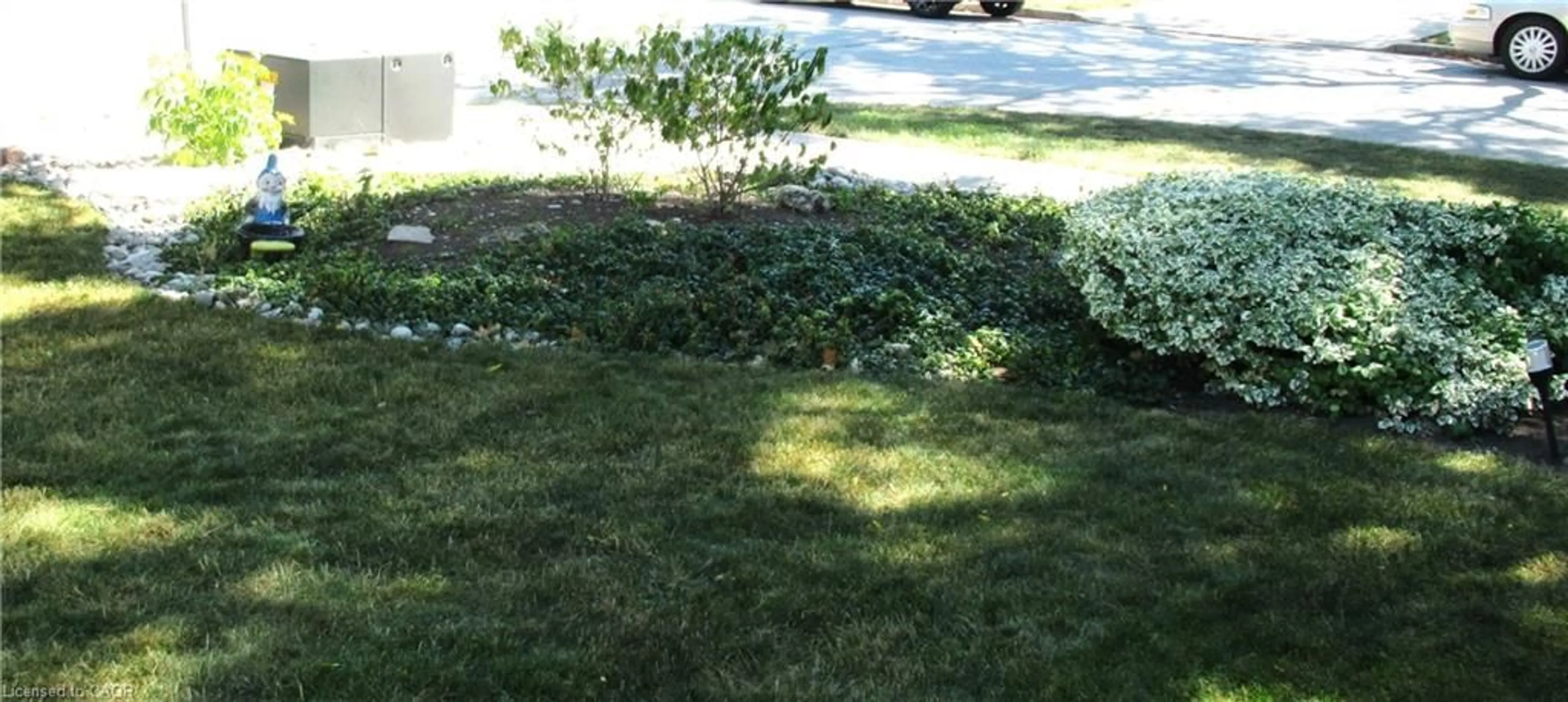 Blurry image for 1 Agawam Crt, Stoney Creek Ontario L8J 1Z7