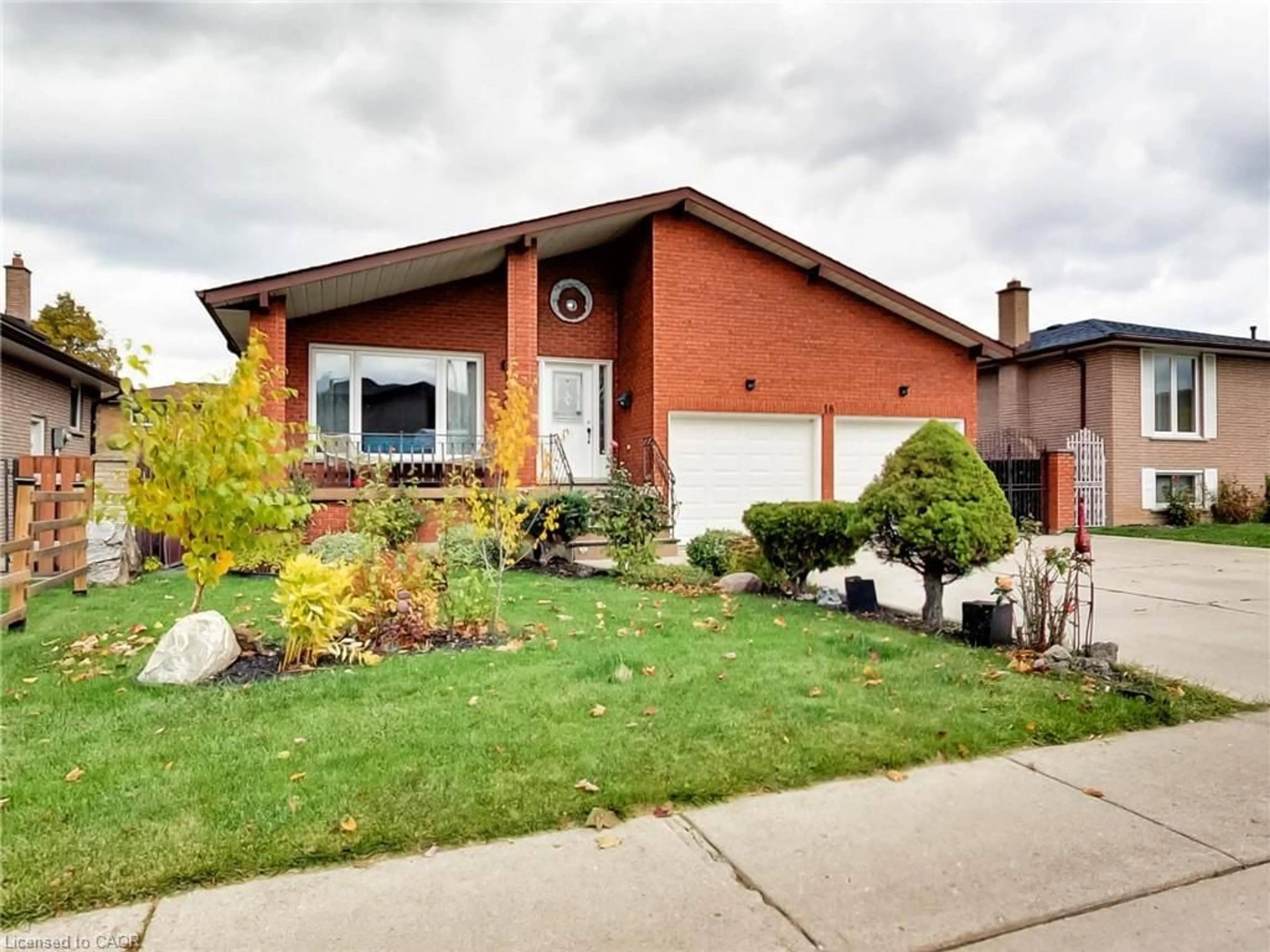 Home with brick exterior material, street for 18 Pavarotti Crt, Hamilton Ontario L8G 4P8